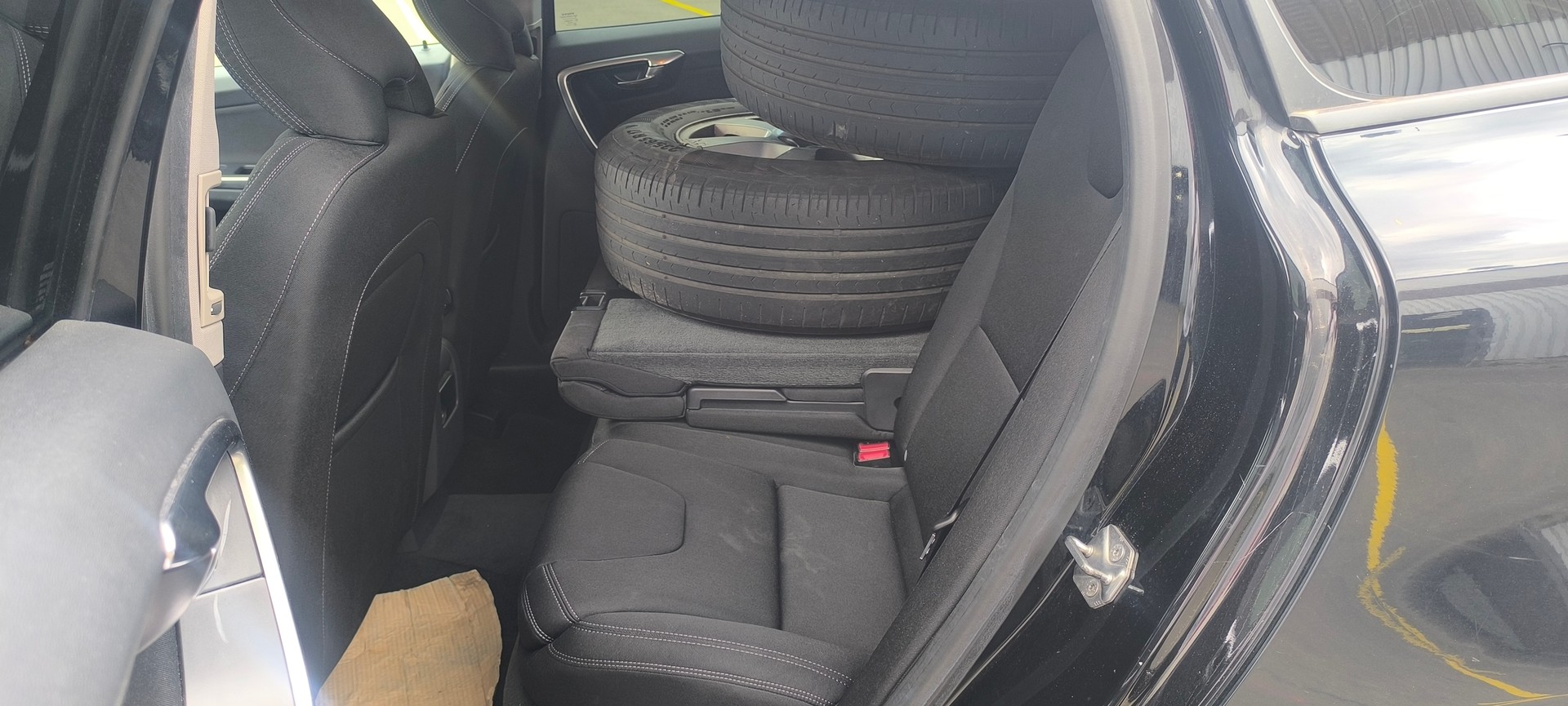 VOLVO XC60 D4 AWD Kinetic Geartronic-image-15