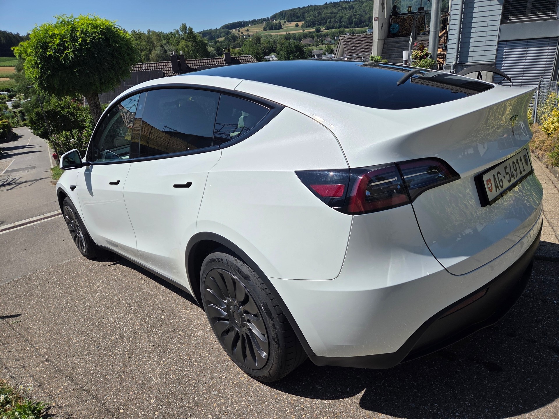 TESLA Long Range D-image-1