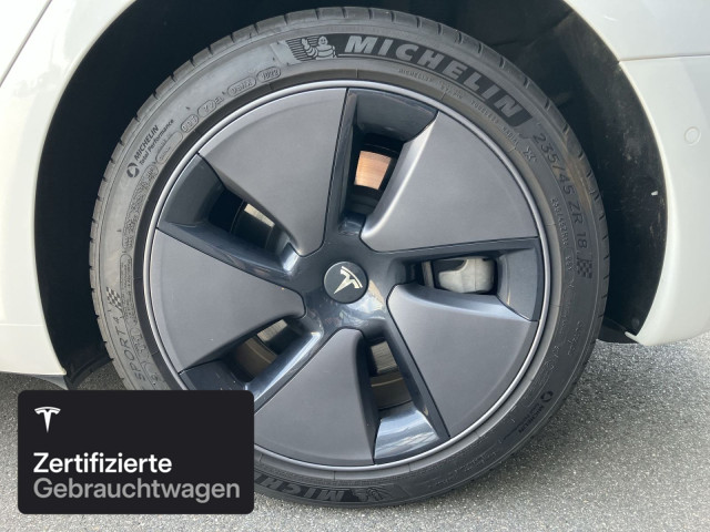 TESLA Model 3 Long Range AWD-image-5