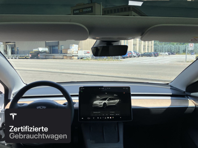TESLA Model 3 Long Range AWD-image-14