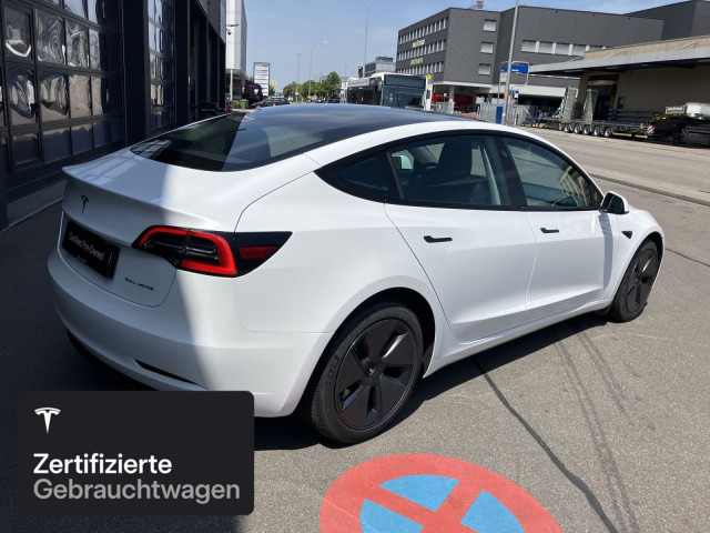 TESLA Model 3 Long Range AWD-image-8