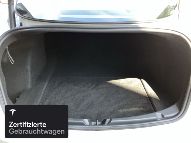 TESLA Model 3 Long Range AWD-image-15