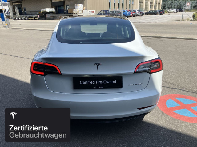 TESLA Model 3 Long Range AWD-image-7