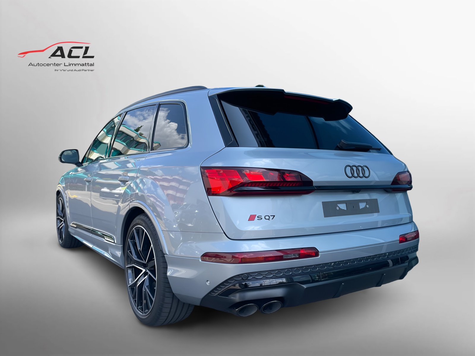 AUDI SQ7 TFSI quattro tiptronic-image-8