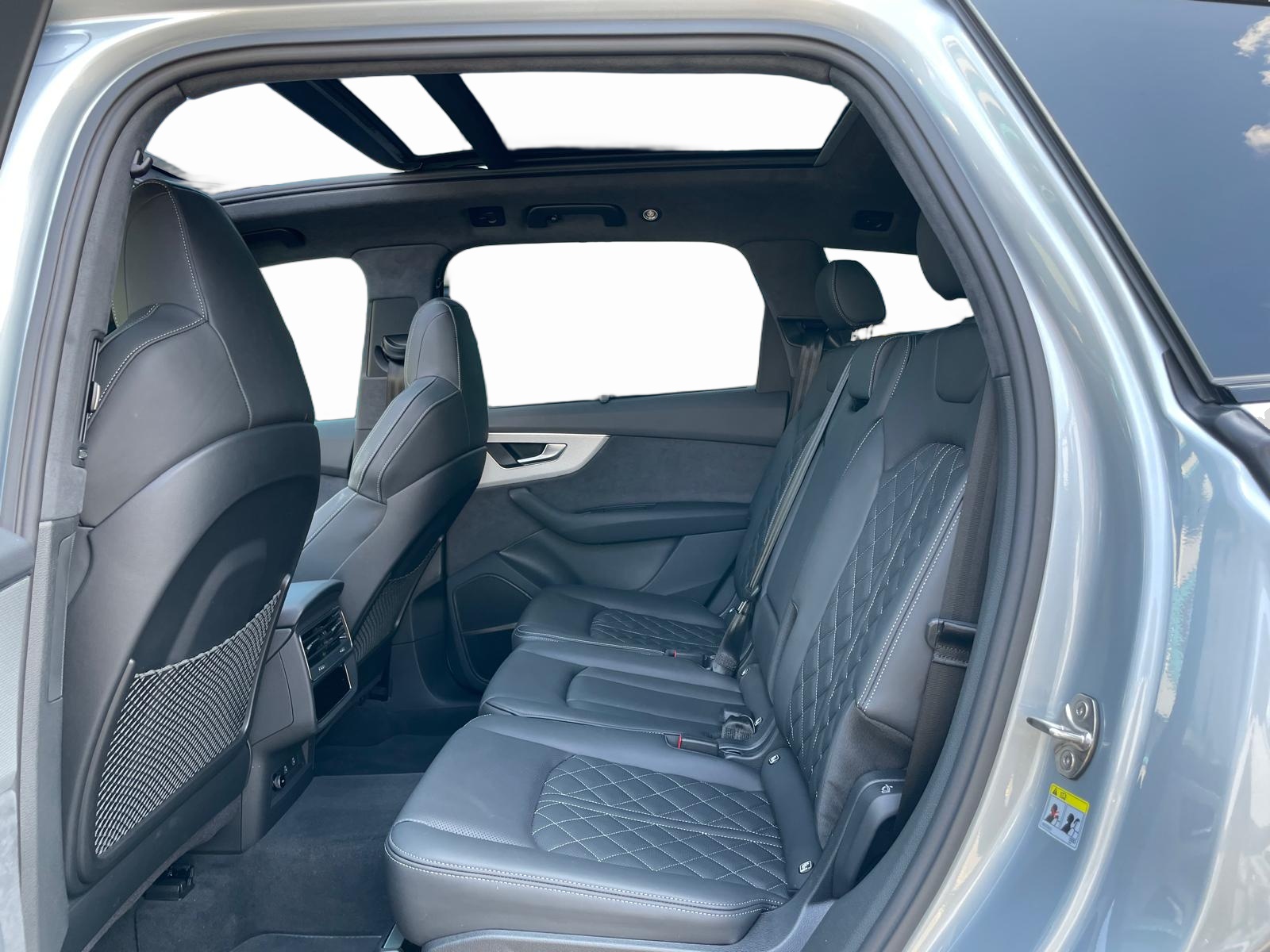 AUDI SQ7 TFSI quattro tiptronic-image-7