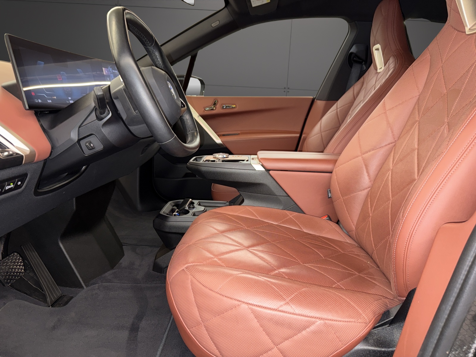 BMW iX xDrive40 SPORT-image-6