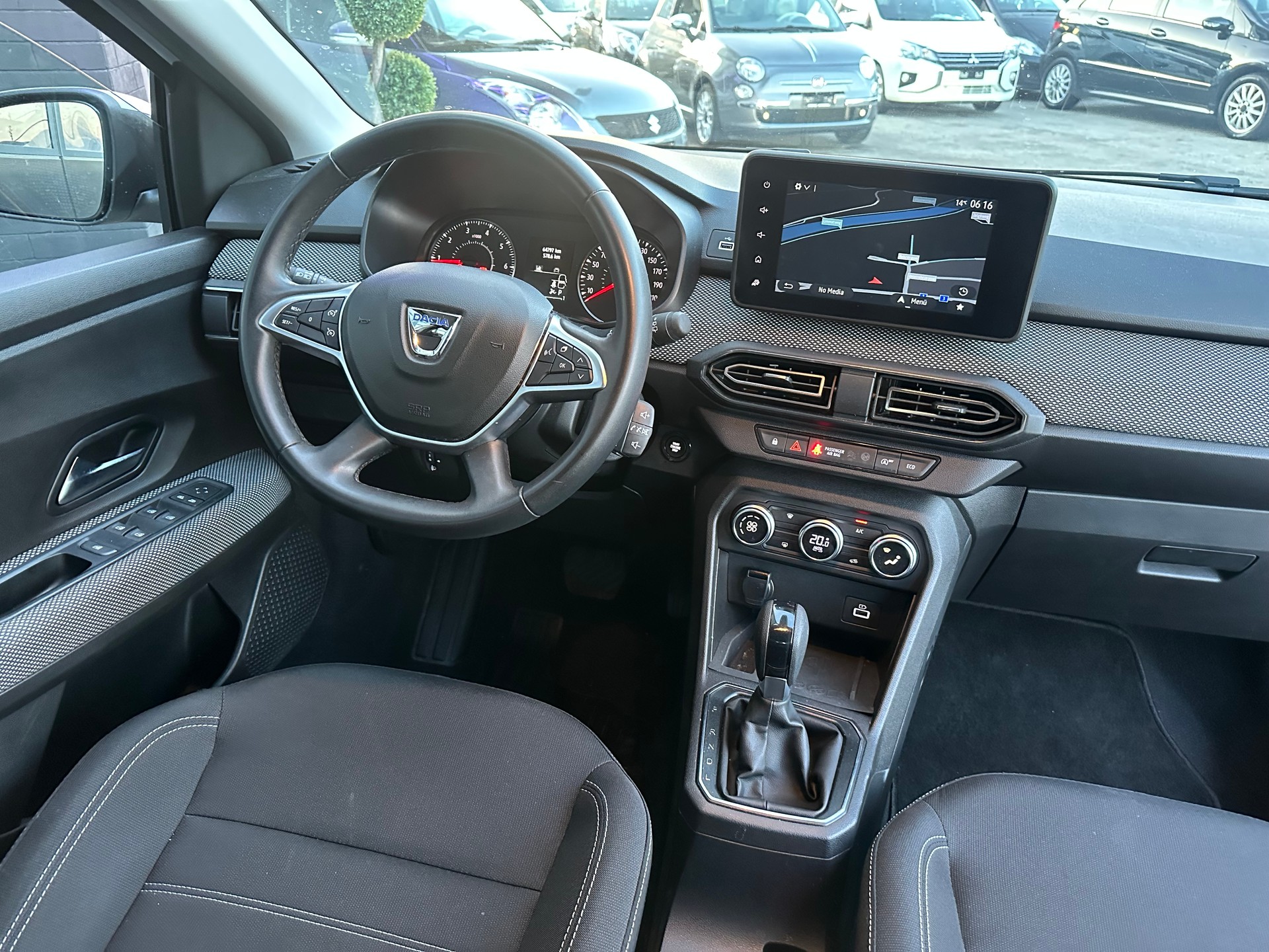 DACIA Sandero TCe 90 Comfort CVT-image-12