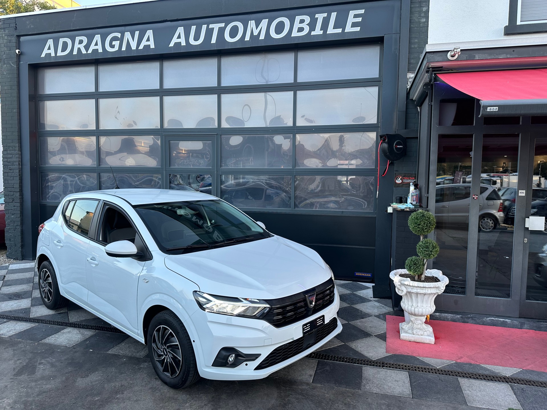 DACIA Sandero TCe 90 Comfort CVT-image-3