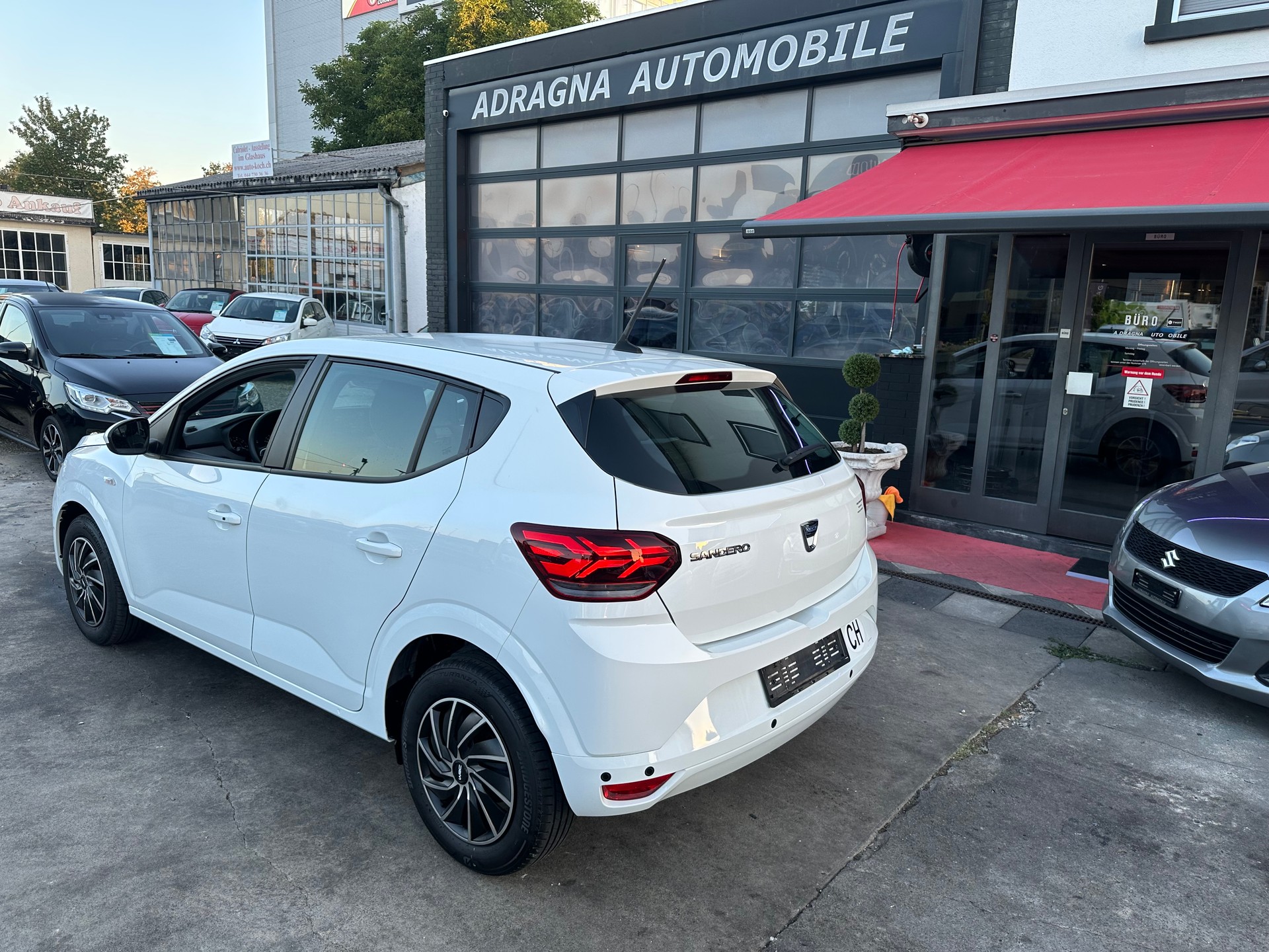 DACIA Sandero TCe 90 Comfort CVT-image-7