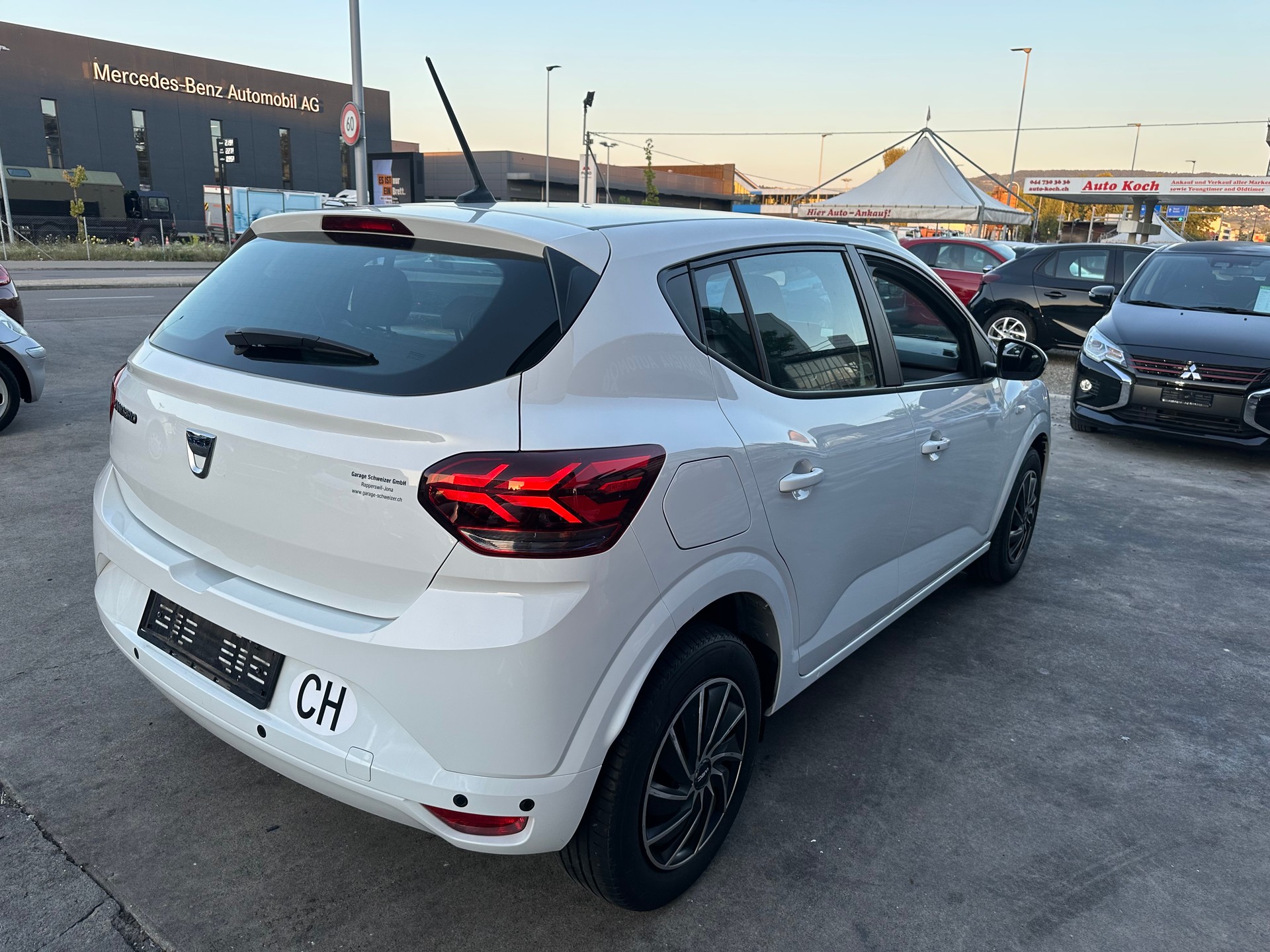 DACIA Sandero TCe 90 Comfort CVT-image-9