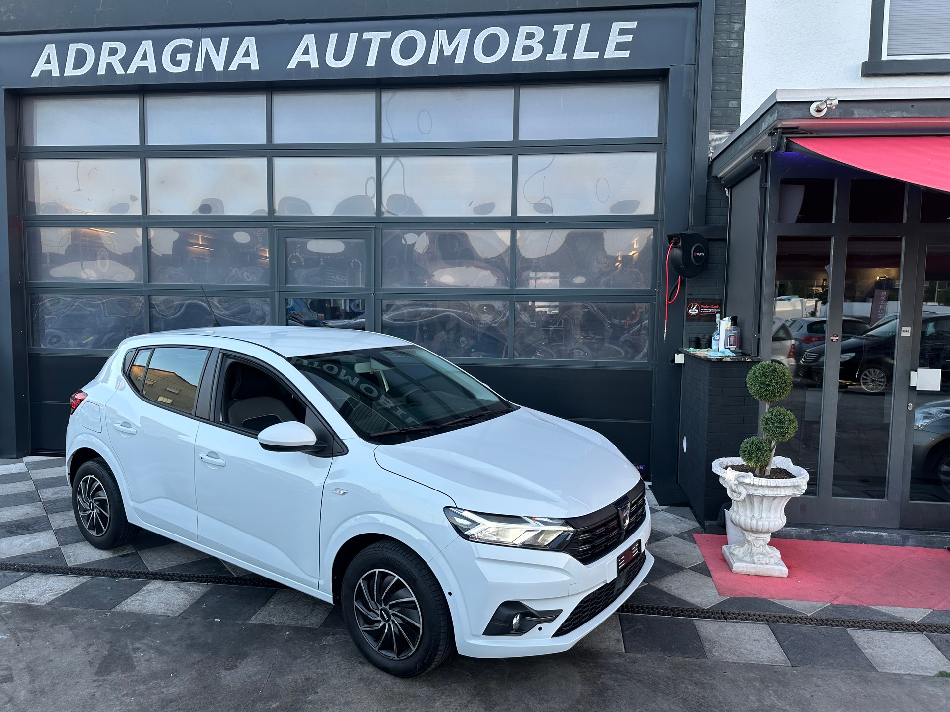 DACIA Sandero TCe 90 Comfort CVT-image-0