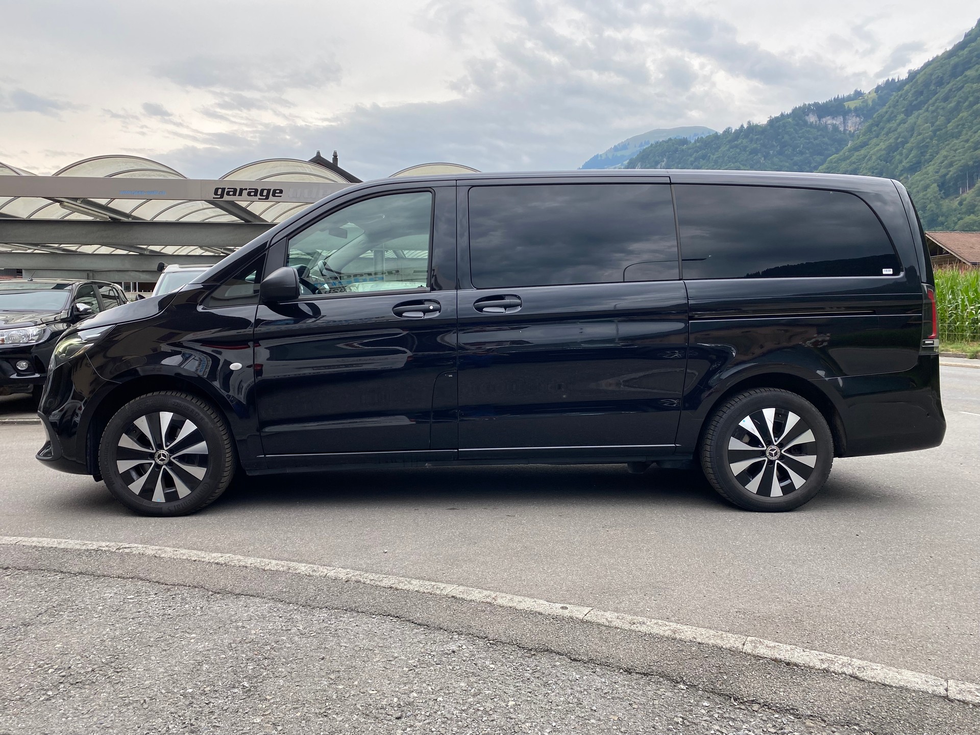 MERCEDES-BENZ Vito 116 CDI Lang Select Tourer 4Matic 9G-Tronic-image-0