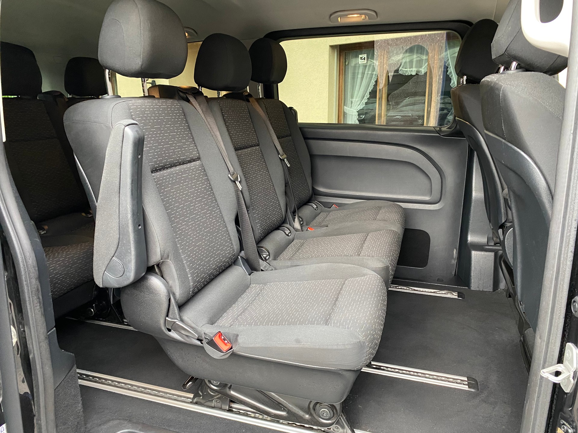 MERCEDES-BENZ Vito 116 CDI Lang Select Tourer 4Matic 9G-Tronic-image-7