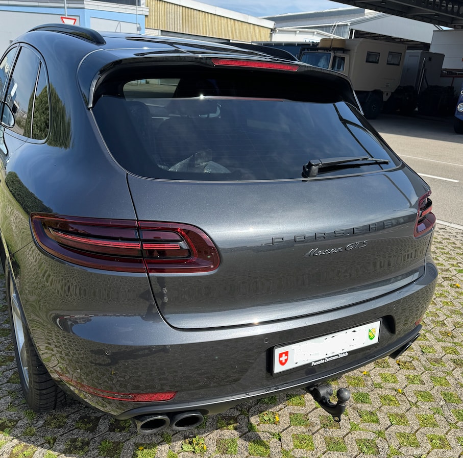 PORSCHE 3.0 V6 GTS-image-4