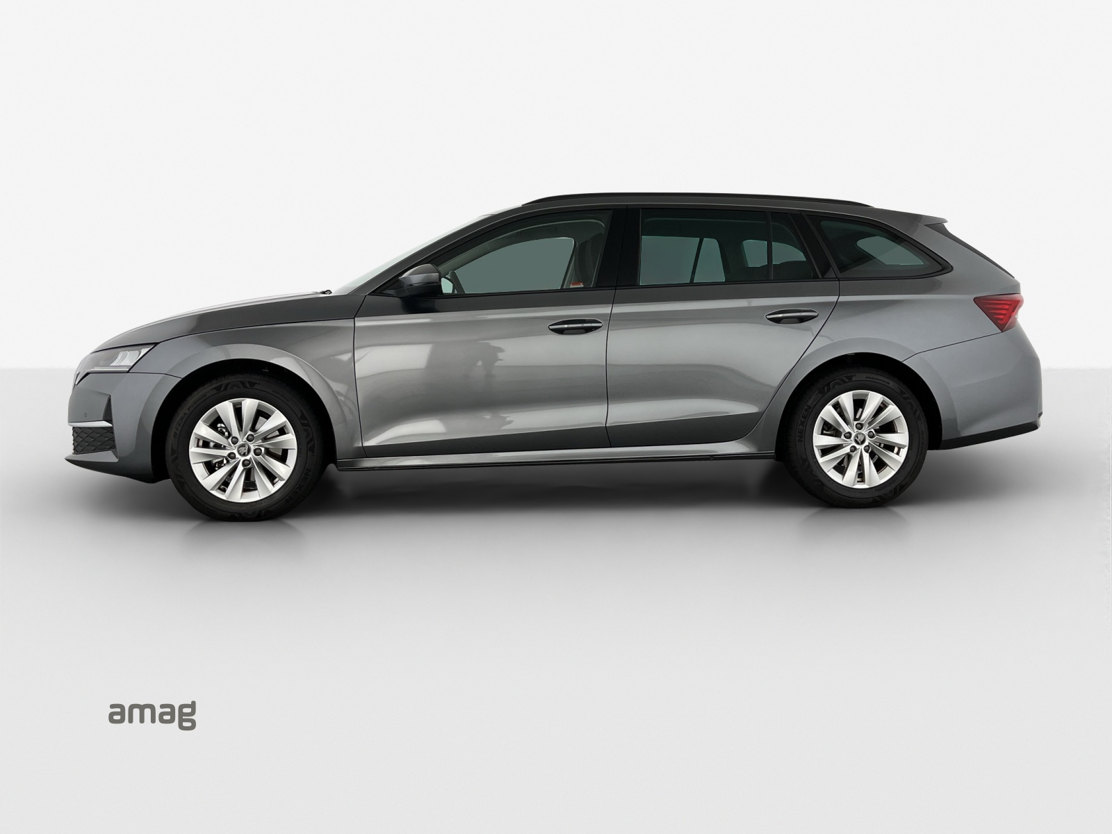 SKODA Octavia Combi 1.5 TSI mHEV DSG Dynamic-showroom-element-1