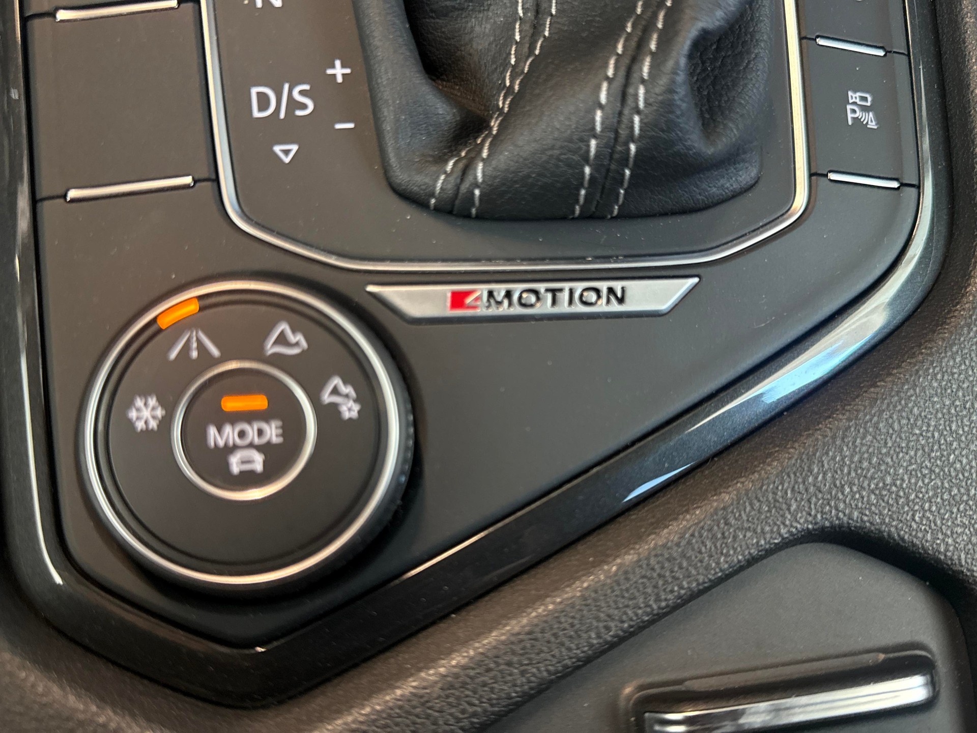 VW Tiguan 2.0TSI 4M-image-16