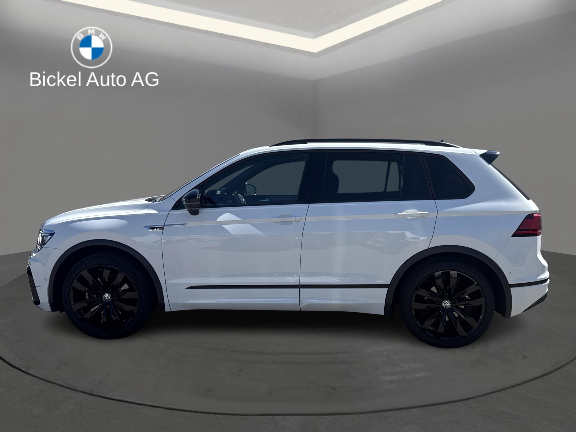 VW Tiguan 2.0TSI 4M-showroom-element-3