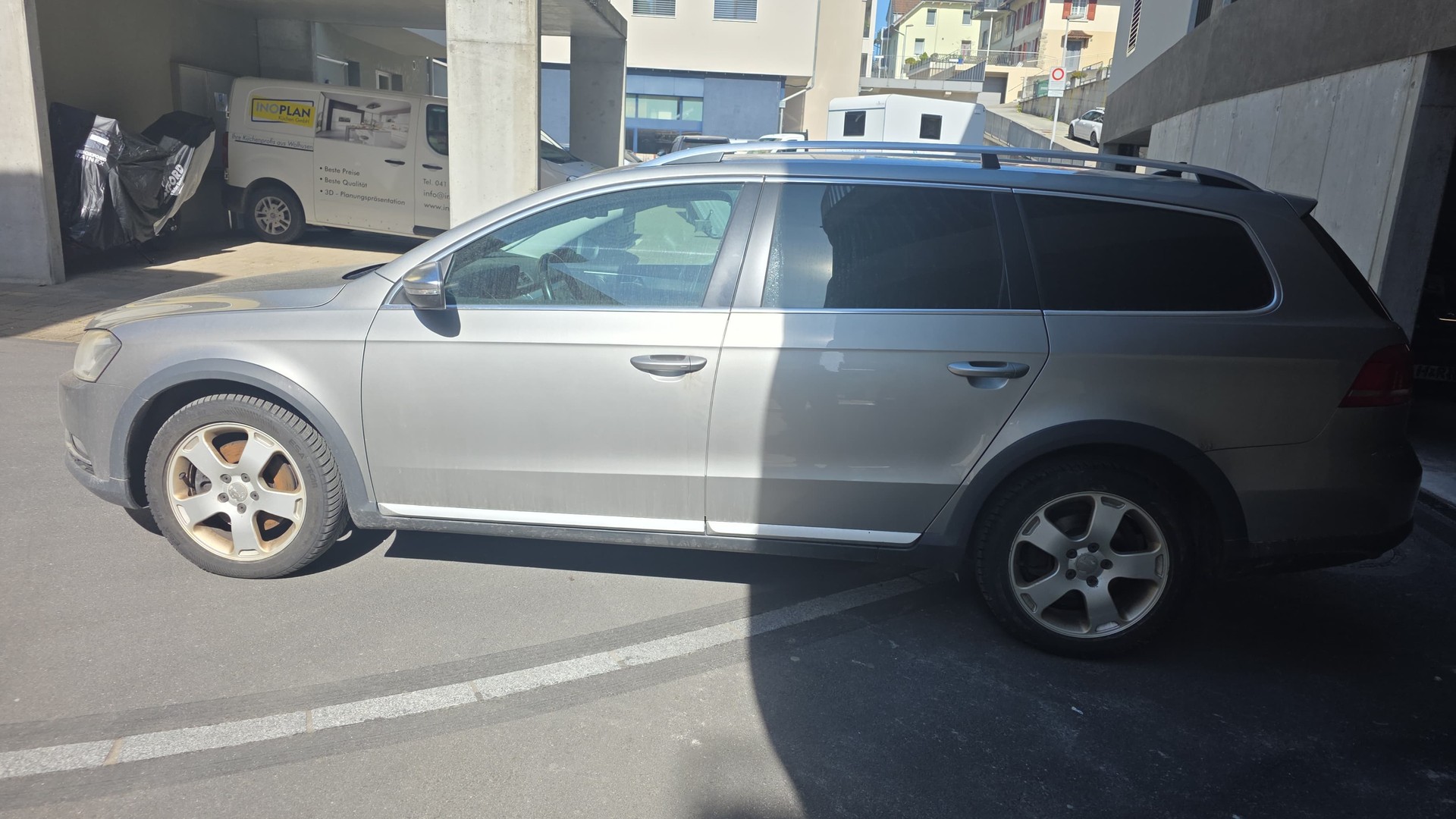 VW Passat Alltrack 2.0 TSI 4Motion DSG-image-2