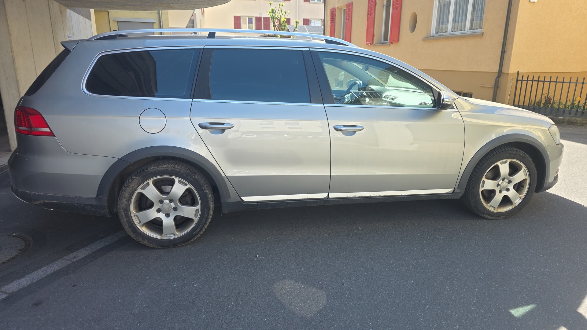 VW Passat Alltrack 2.0 TSI 4Motion DSG-image-5