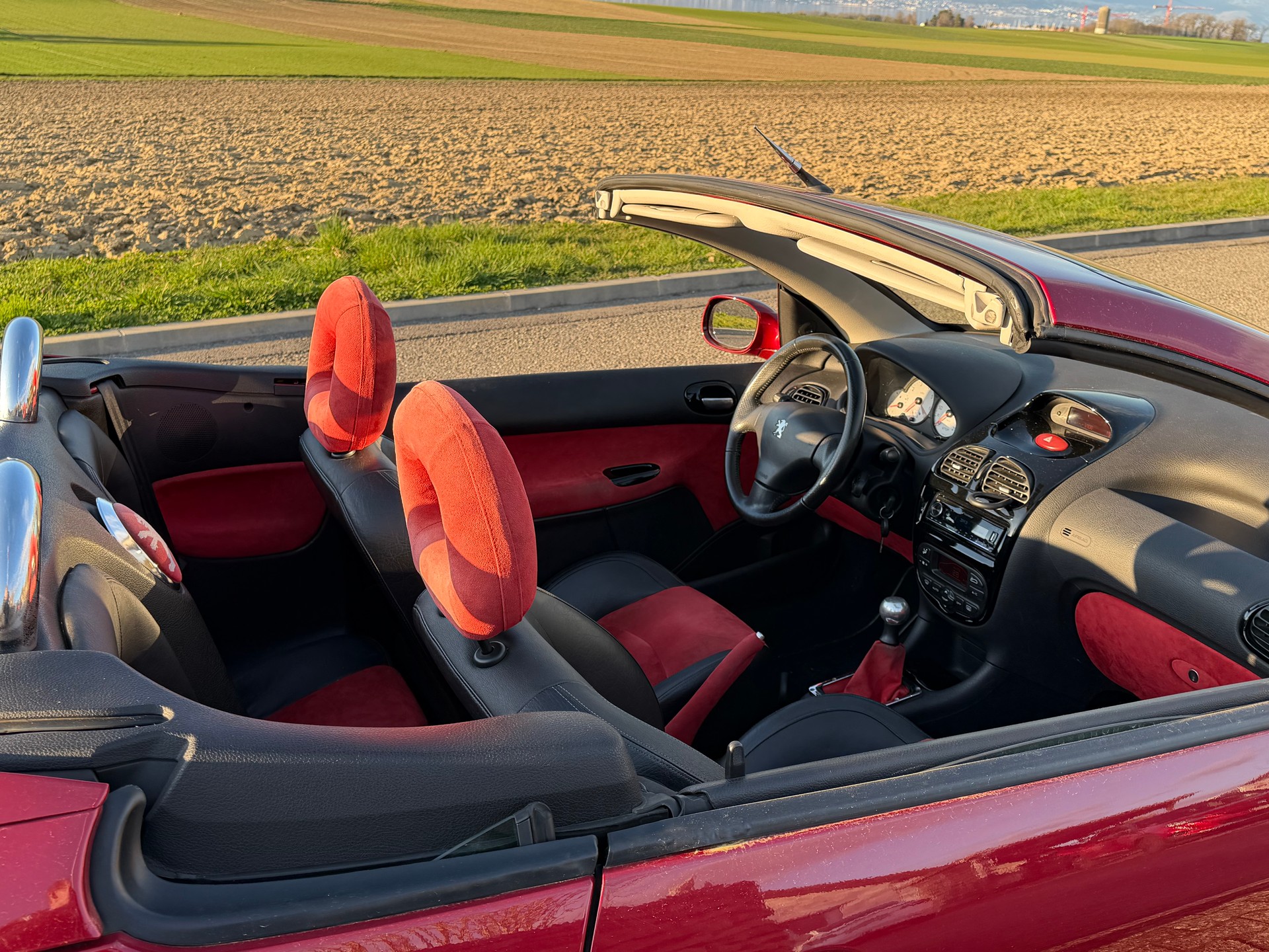PEUGEOT Cabrio 2.0-image-2