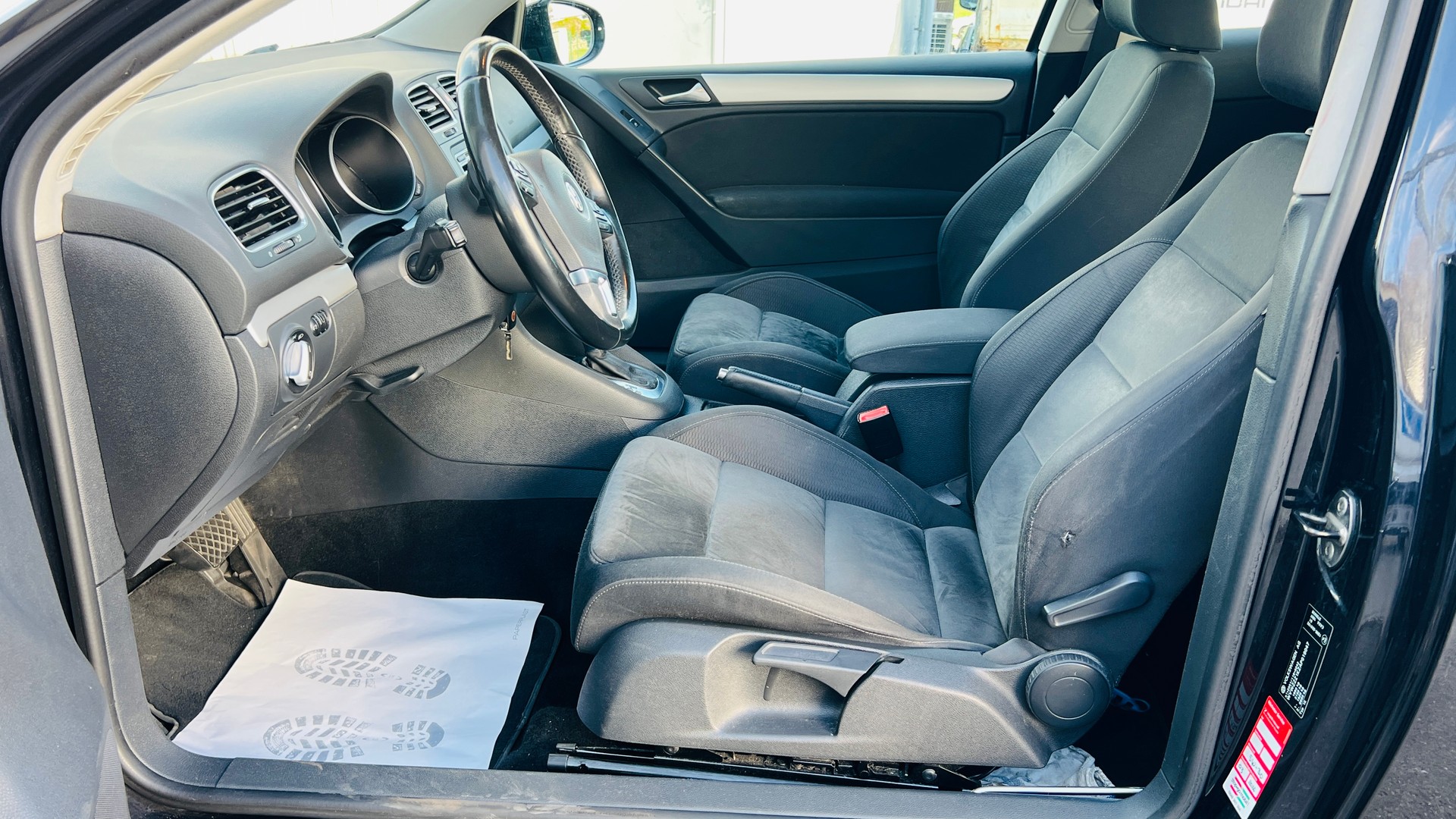 VW GOLF-image-10