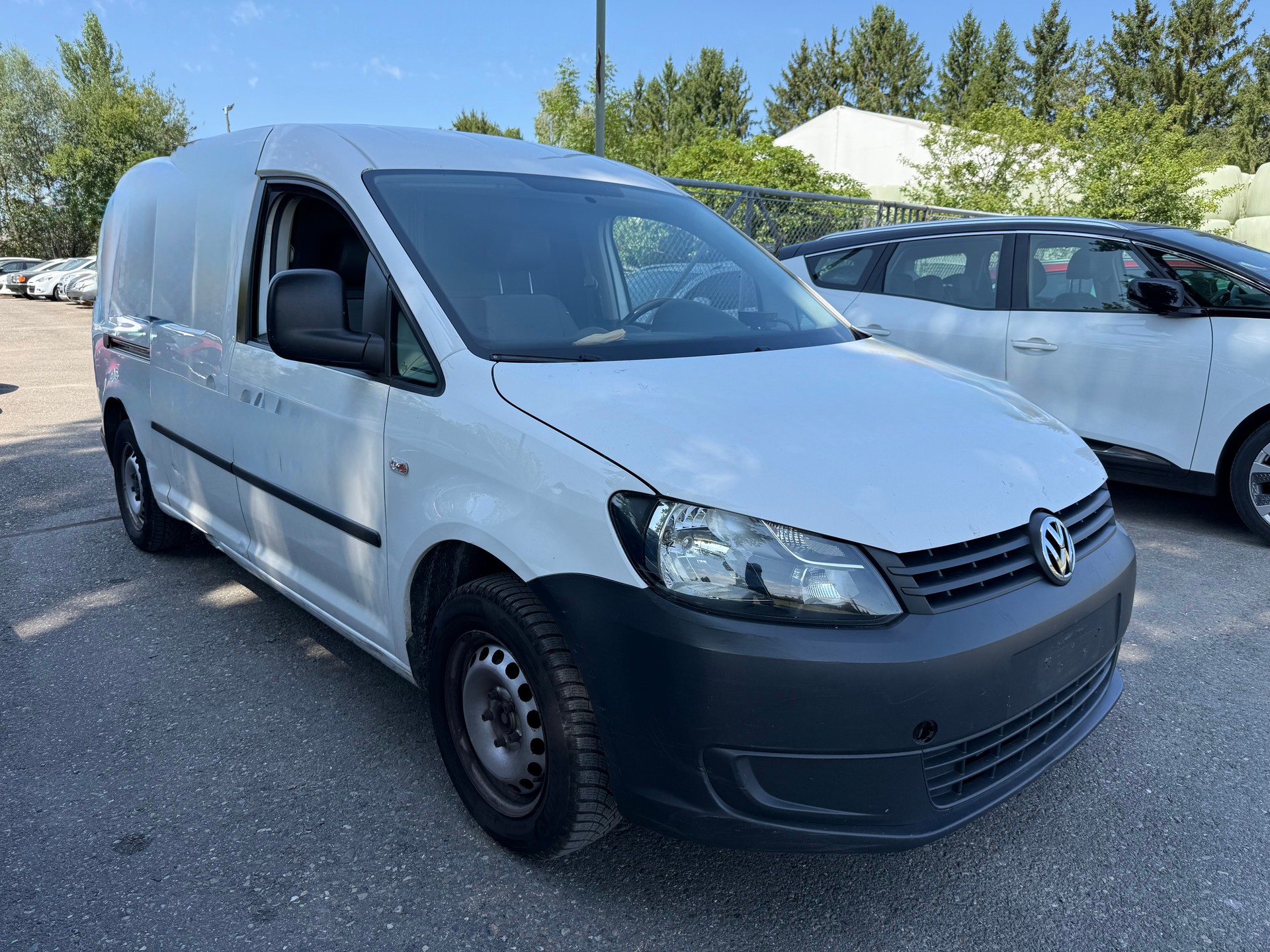 VW Caddy Maxi 1.6 TDI DSG Kühler-image-0