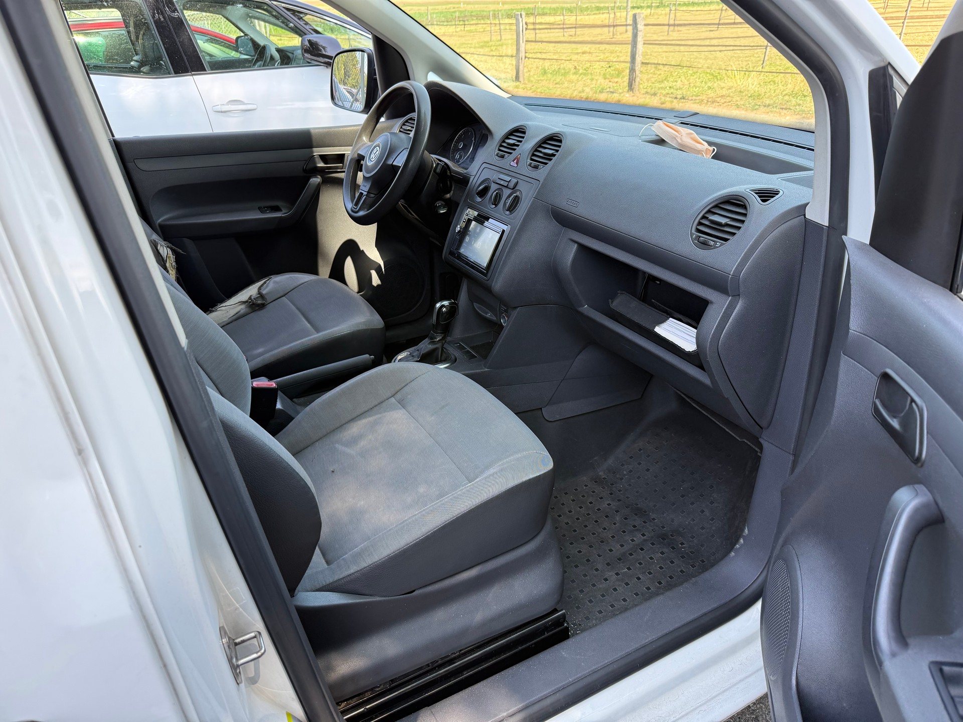 VW Caddy Maxi 1.6 TDI DSG Kühler-image-8