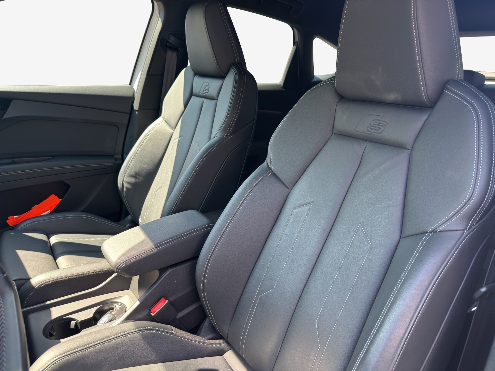 AUDI Q4 Sportback e-tron 50 quattro-image-8