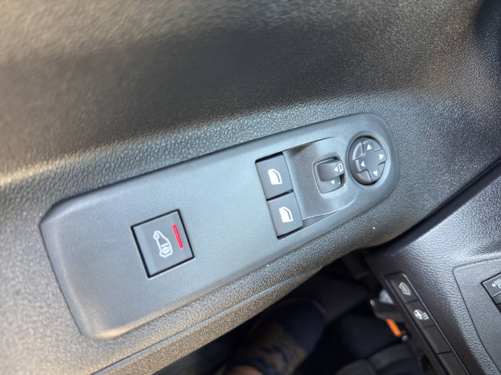 TOYOTA PROACE CITY Van L1 1.2 Active-image-4