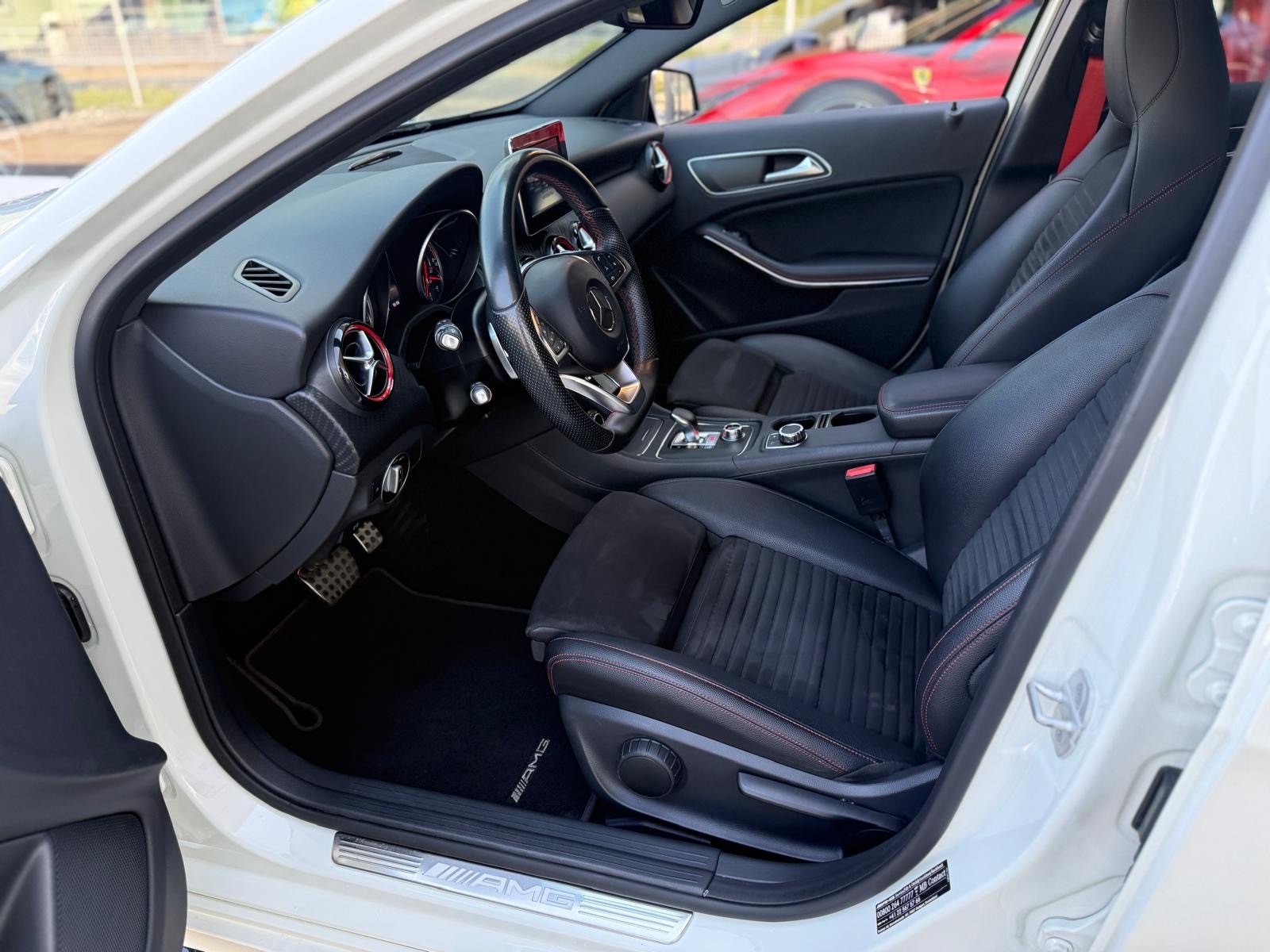 MERCEDES-BENZ A 45 AMG 4Matic Speedshift 7G-DCT-image-9
