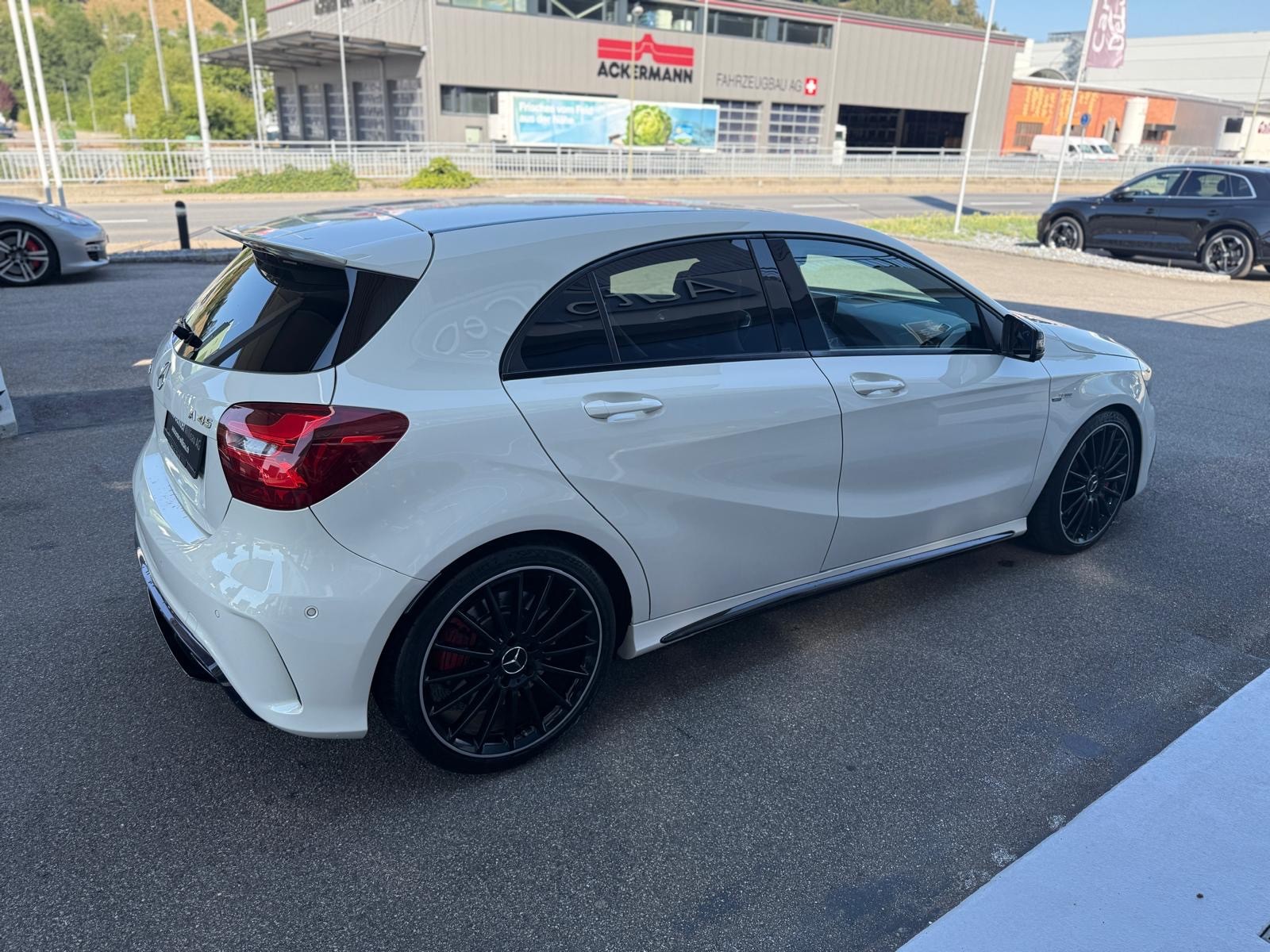 MERCEDES-BENZ A 45 AMG 4Matic Speedshift 7G-DCT-image-13