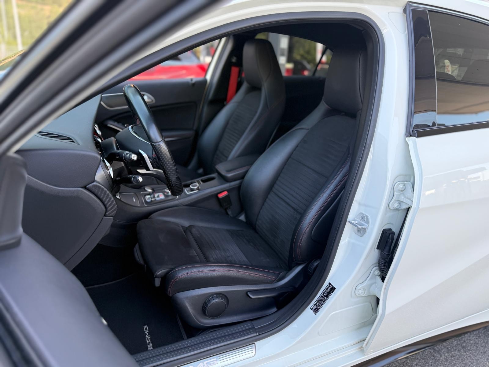 MERCEDES-BENZ A 45 AMG 4Matic Speedshift 7G-DCT-image-21