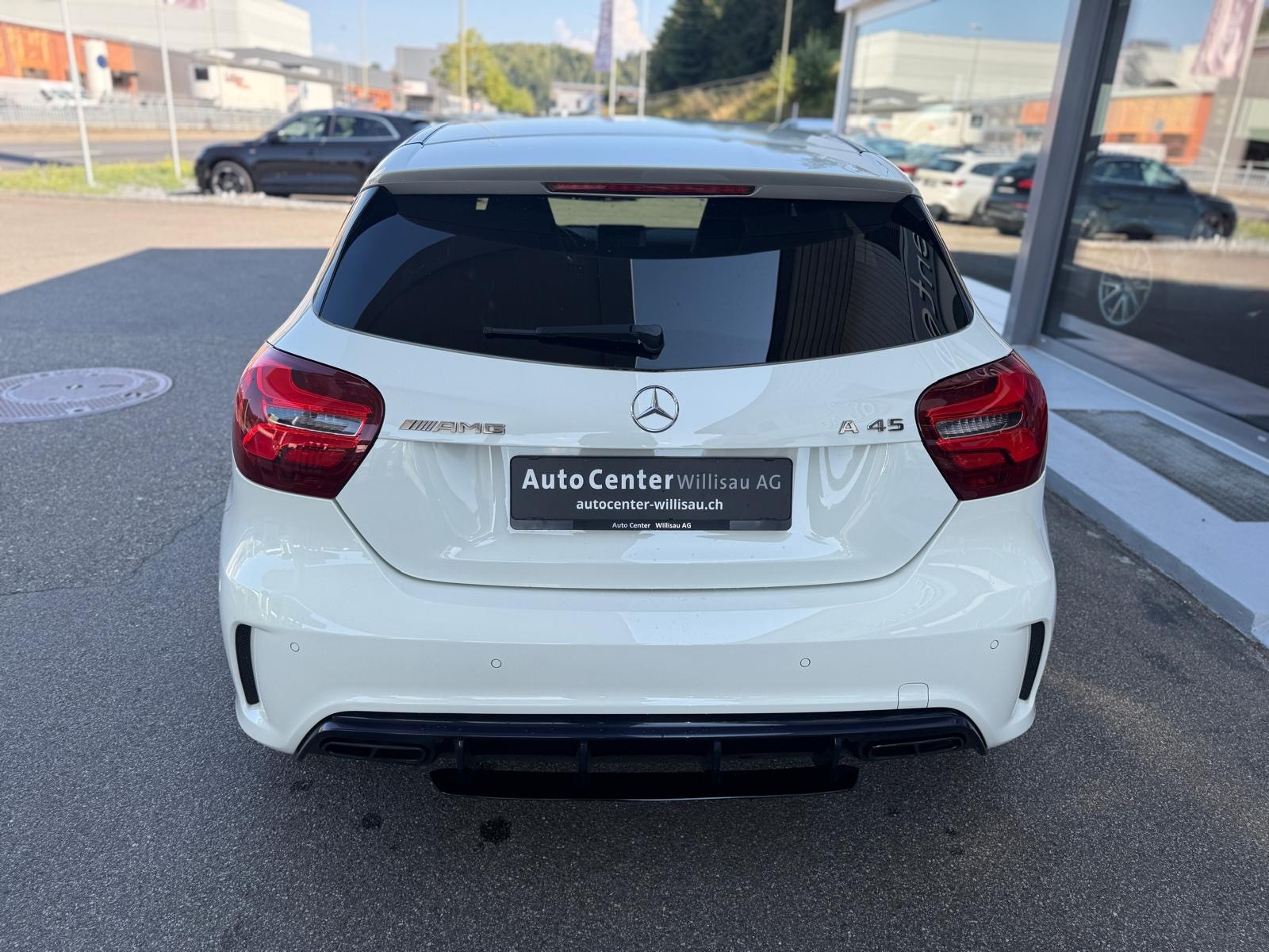 MERCEDES-BENZ A 45 AMG 4Matic Speedshift 7G-DCT-image-4