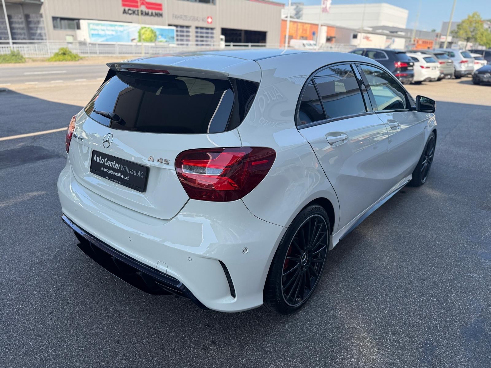 MERCEDES-BENZ A 45 AMG 4Matic Speedshift 7G-DCT-image-3