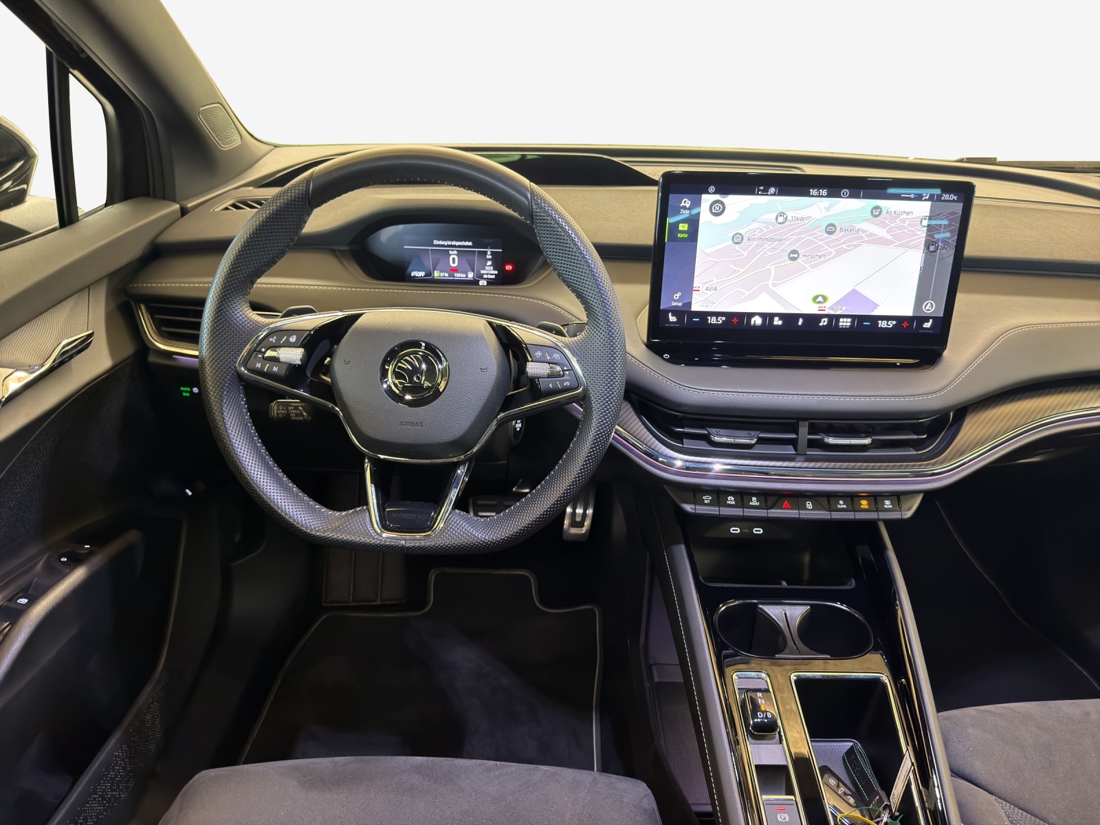 SKODA Enyaq iV 80x SportLine-image-8