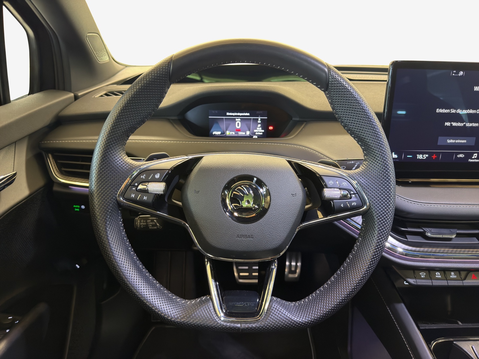 SKODA Enyaq iV 80x SportLine-image-9