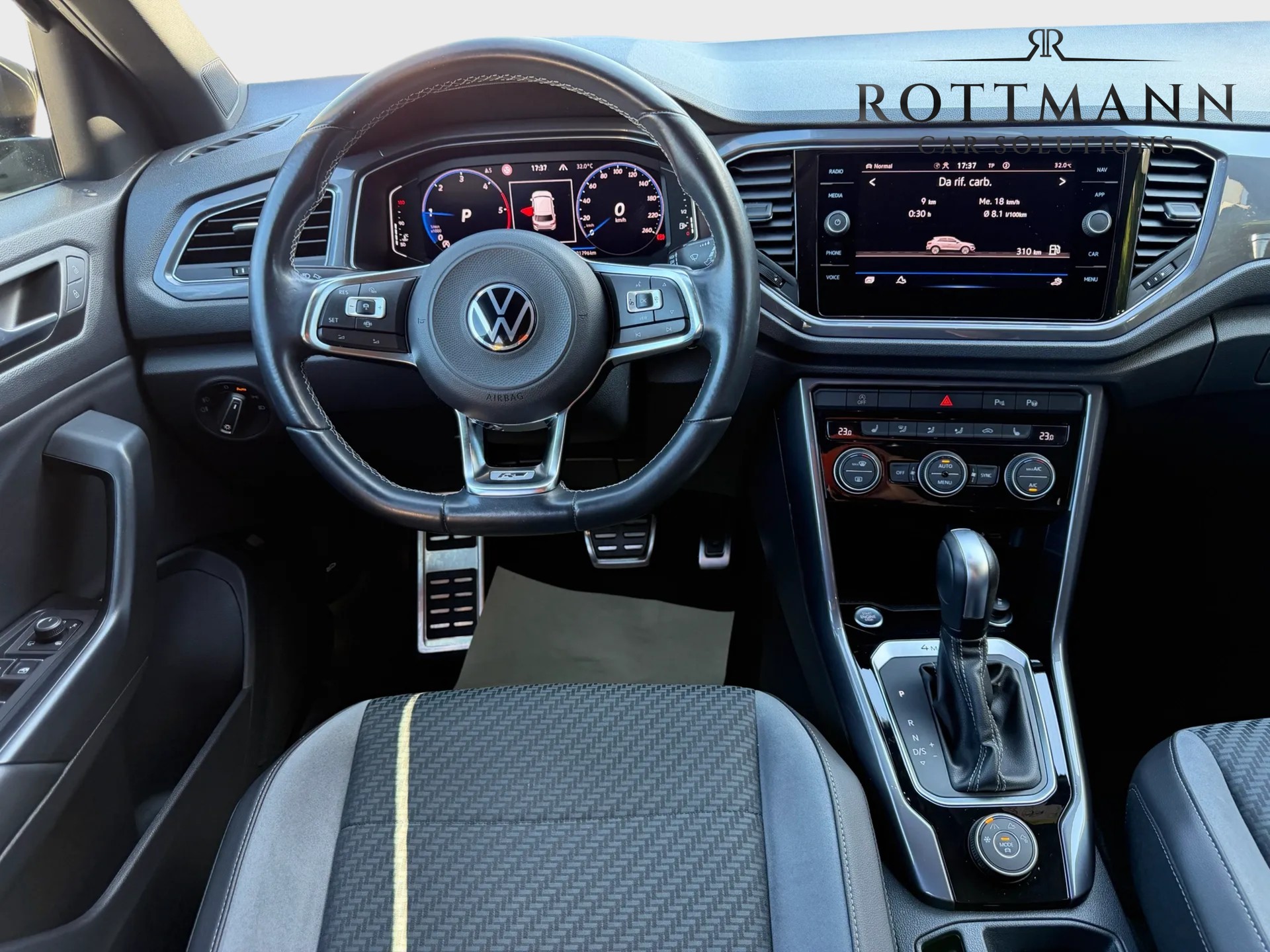 VW T-Roc 2.0 TDI DSG 4Motion R Line-image-10