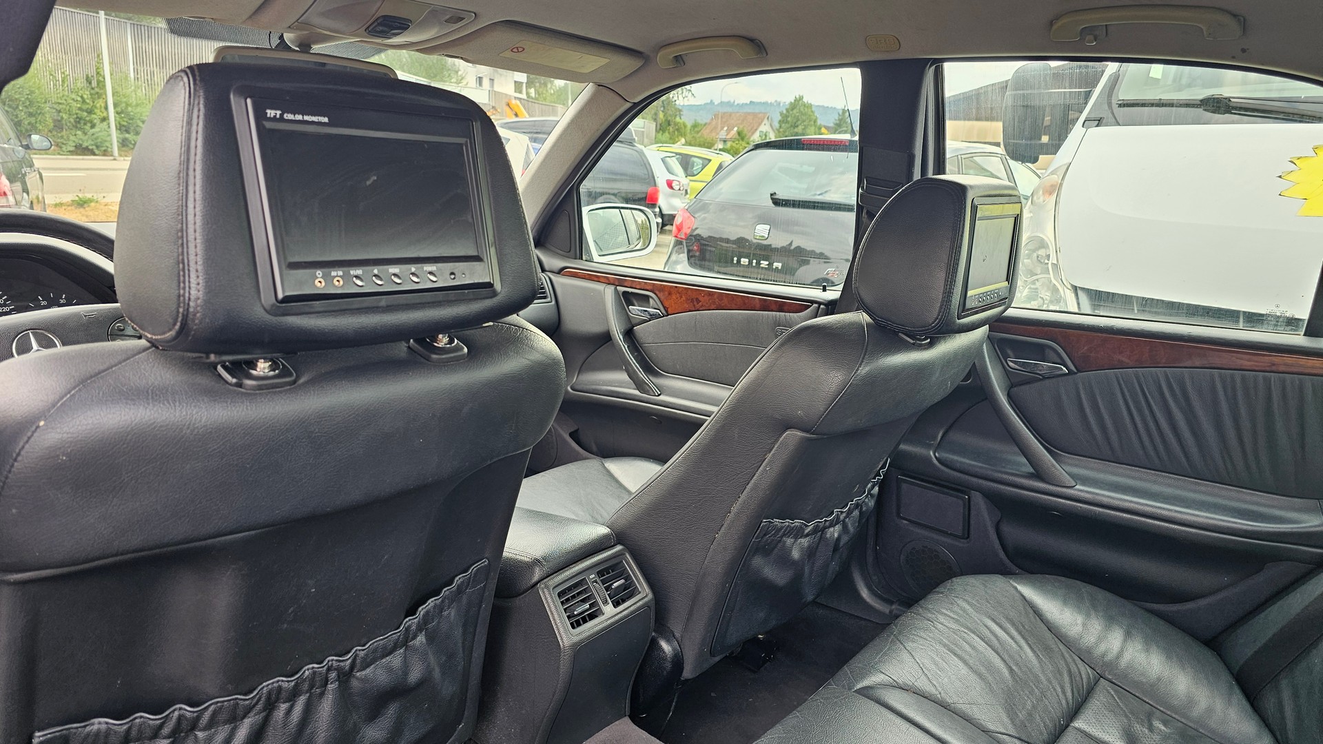 MERCEDES-BENZ Elegance-image-10