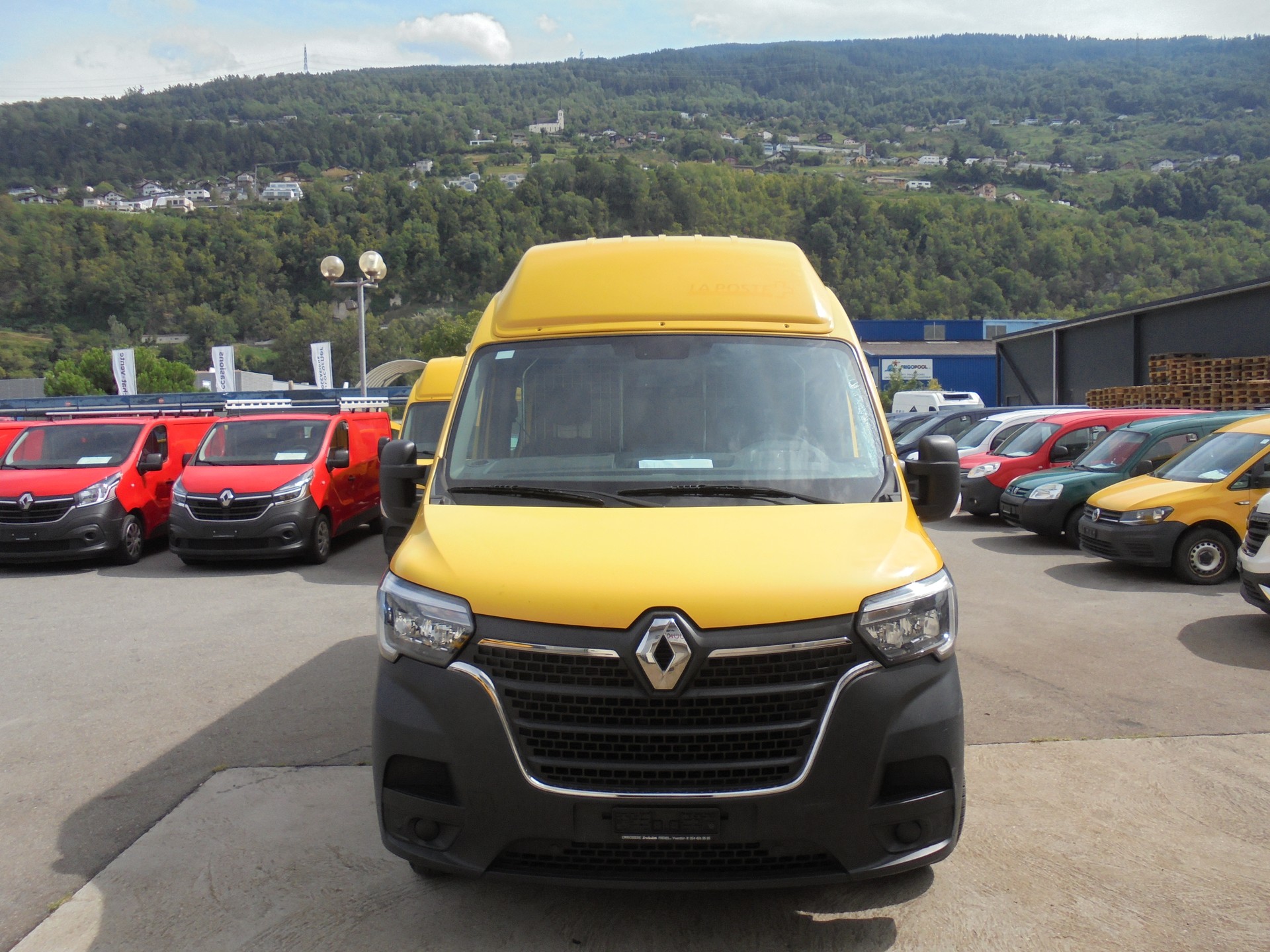 RENAULT Master T35 2.3dCi 135 L3H3-image-2