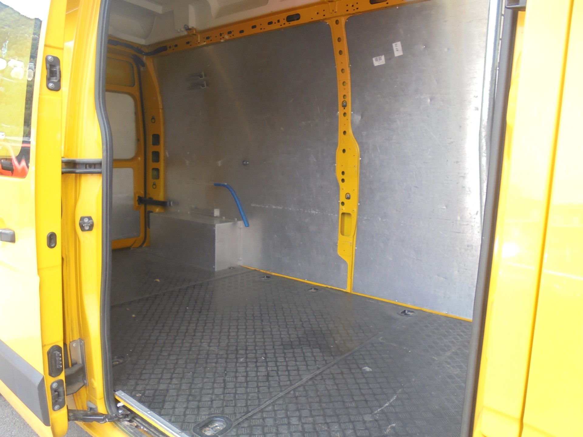 RENAULT Master T35 2.3dCi 135 L3H3-image-7