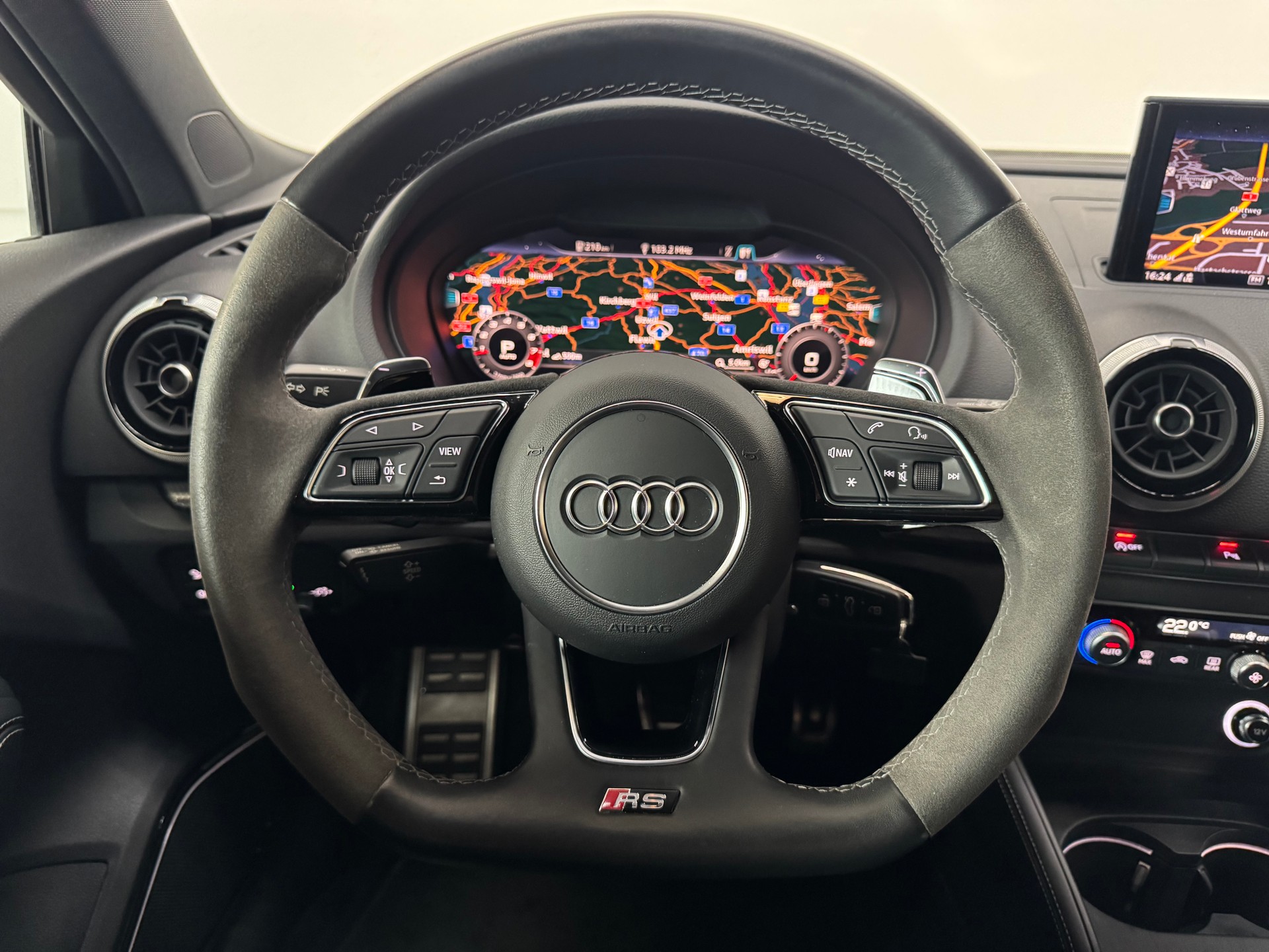 AUDI RS3 Sportback 2.5 TSI quattro S-tronic-image-13
