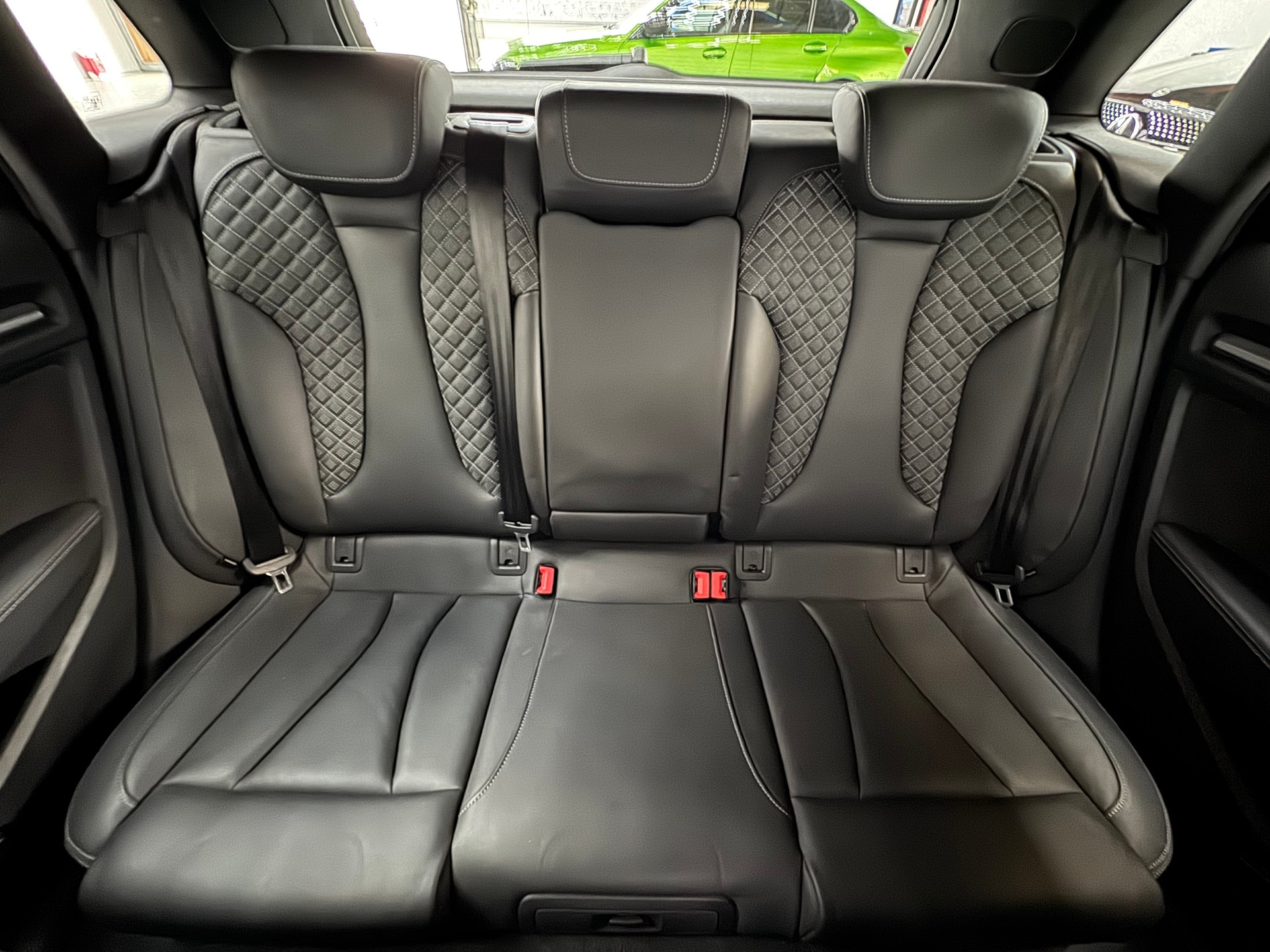 AUDI RS3 Sportback 2.5 TSI quattro S-tronic-image-22