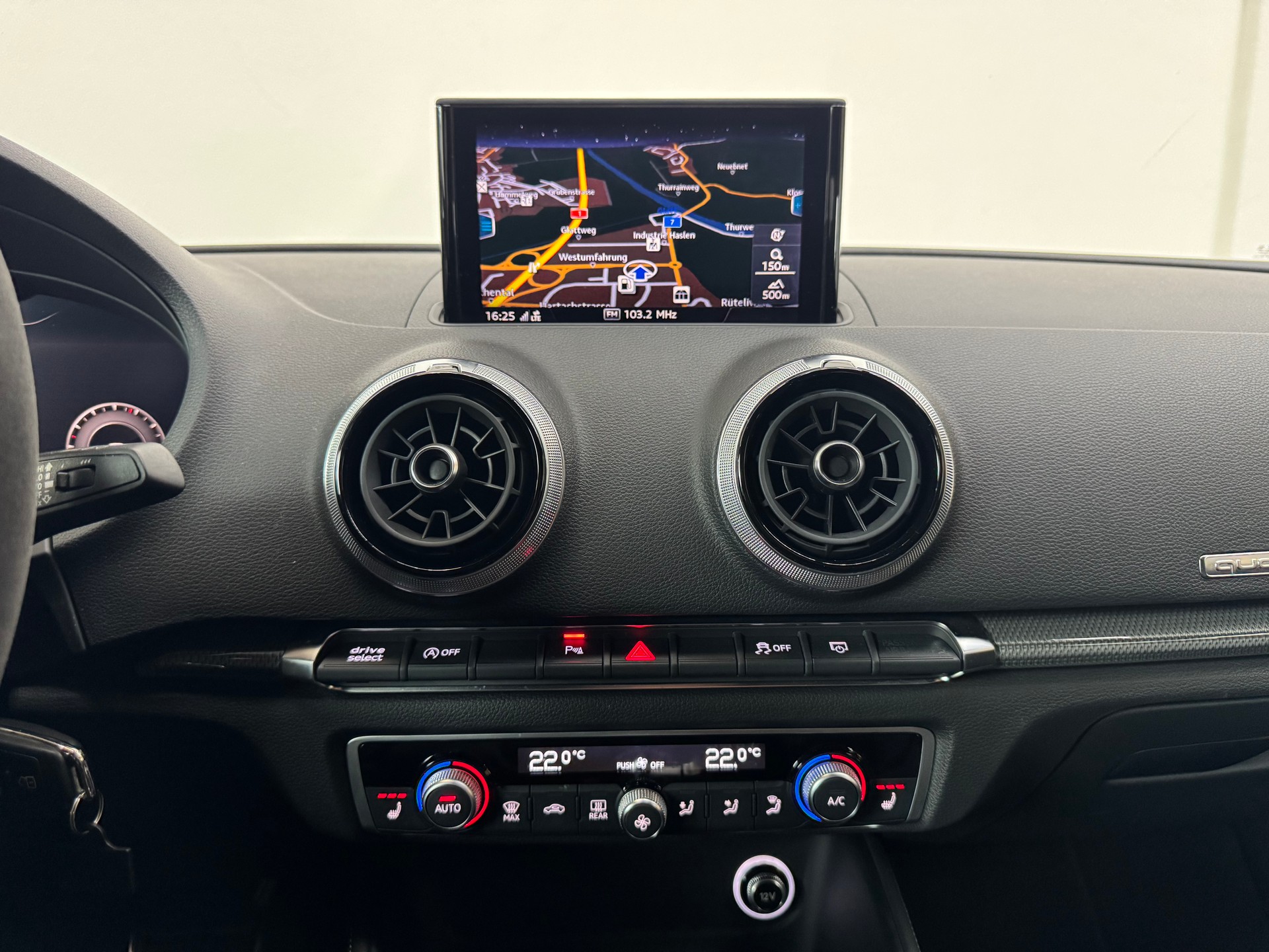 AUDI RS3 Sportback 2.5 TSI quattro S-tronic-image-15