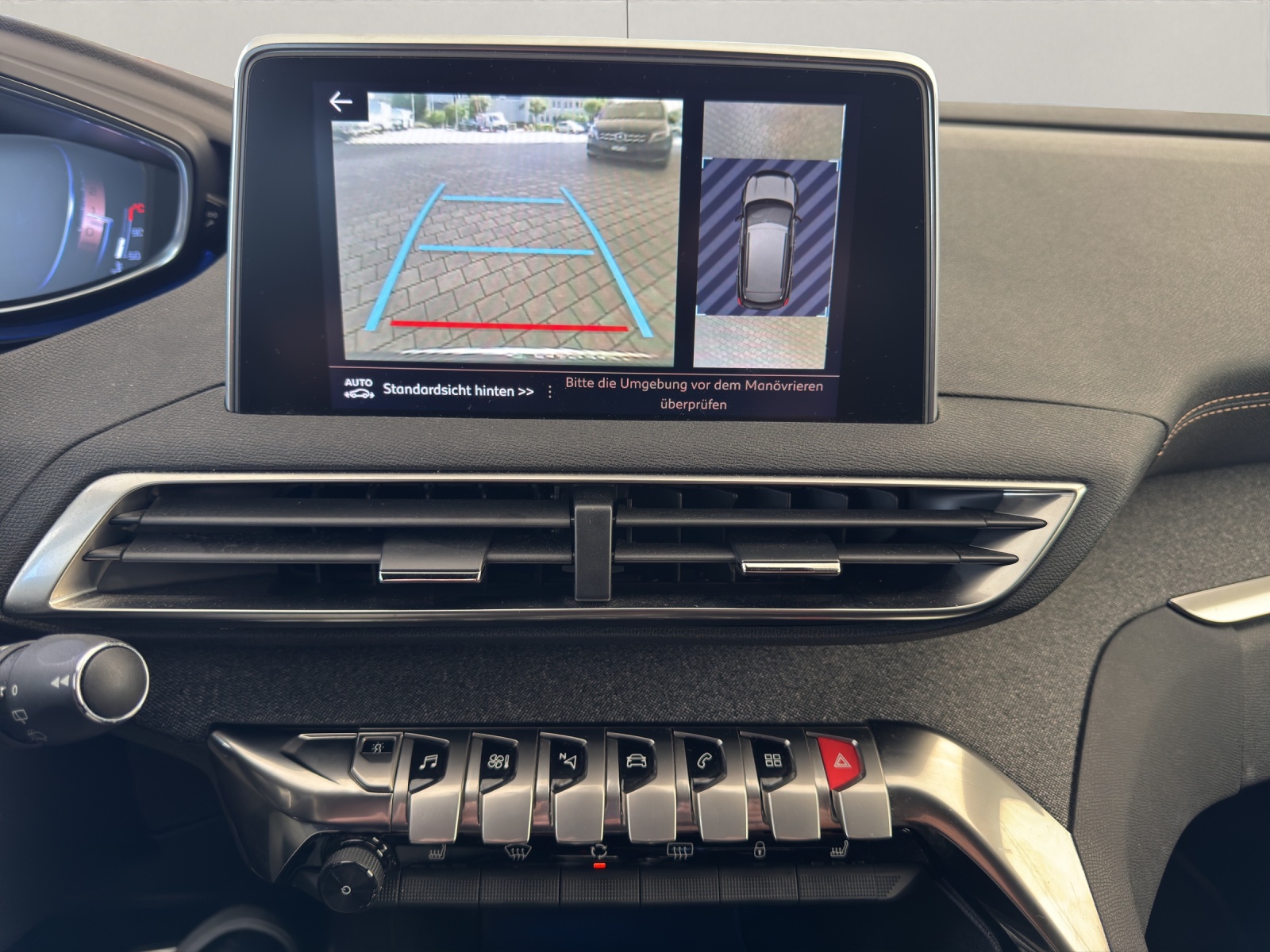 PEUGEOT 3008 1.6 PureTech GT Line-image-15