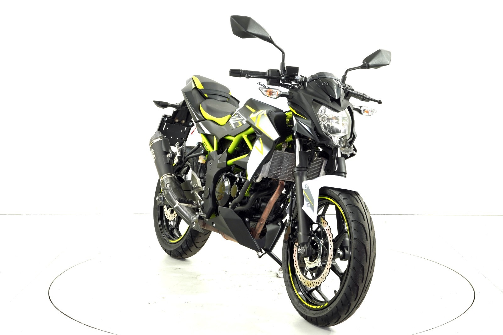 KAWASAKI Z 125 ABS-showroom-element-1