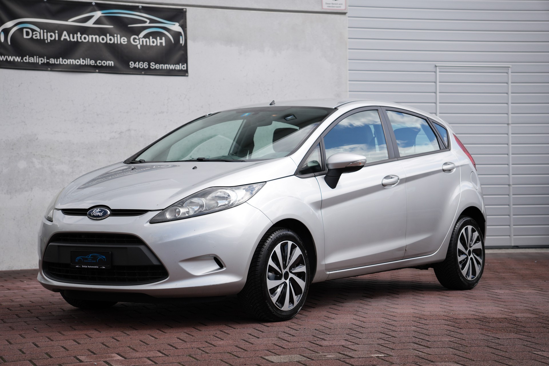 FORD Fiesta 1.4 16V Titanium-image-0