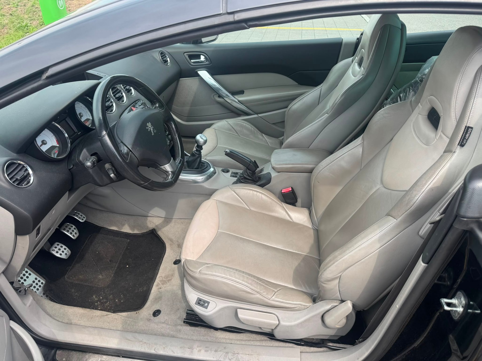 PEUGEOT 308 CC 1.6 16V Turbo Platinum-image-7
