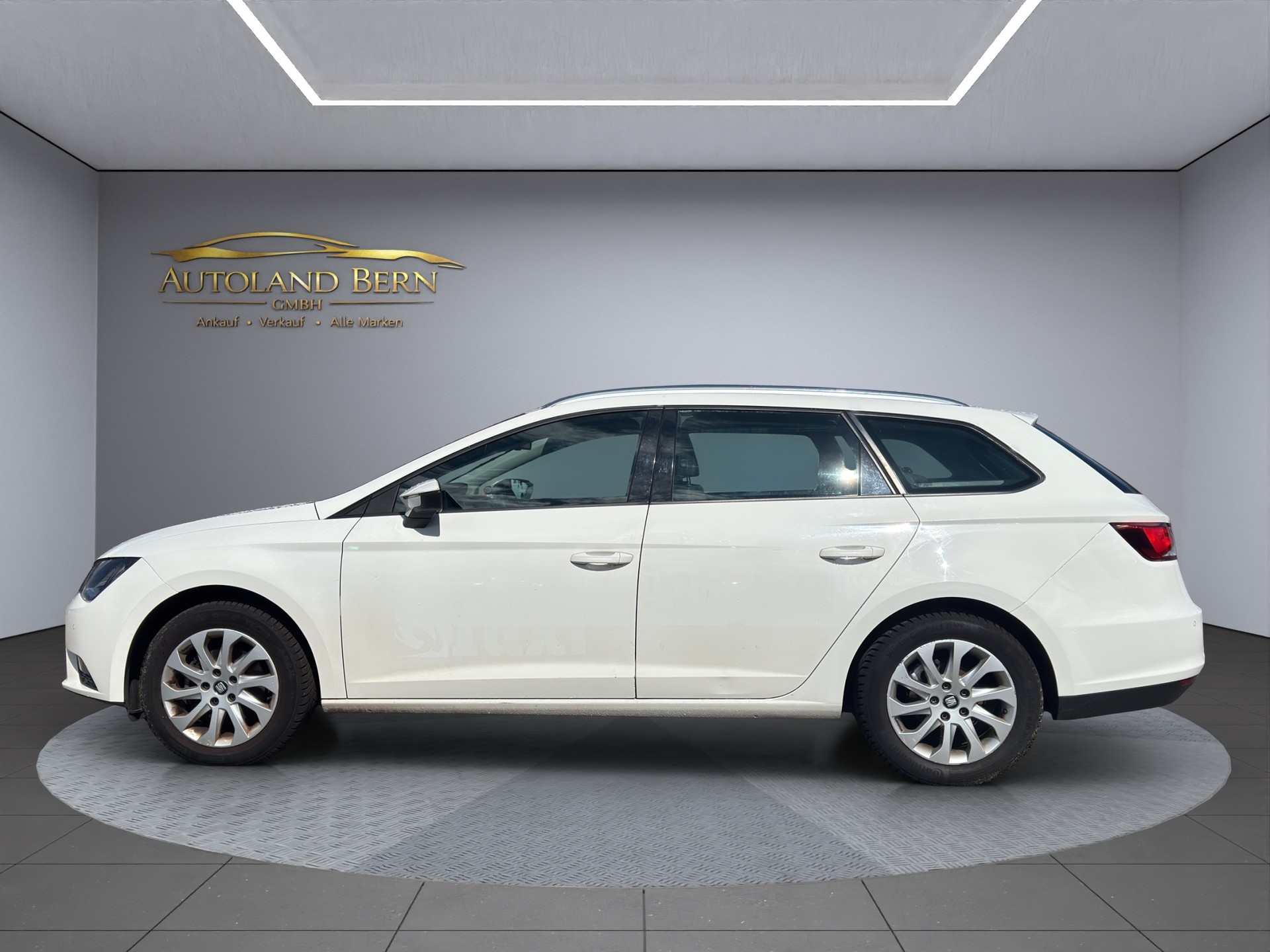 SEAT Leon ST 2.0 TDI Style DSG-image-4
