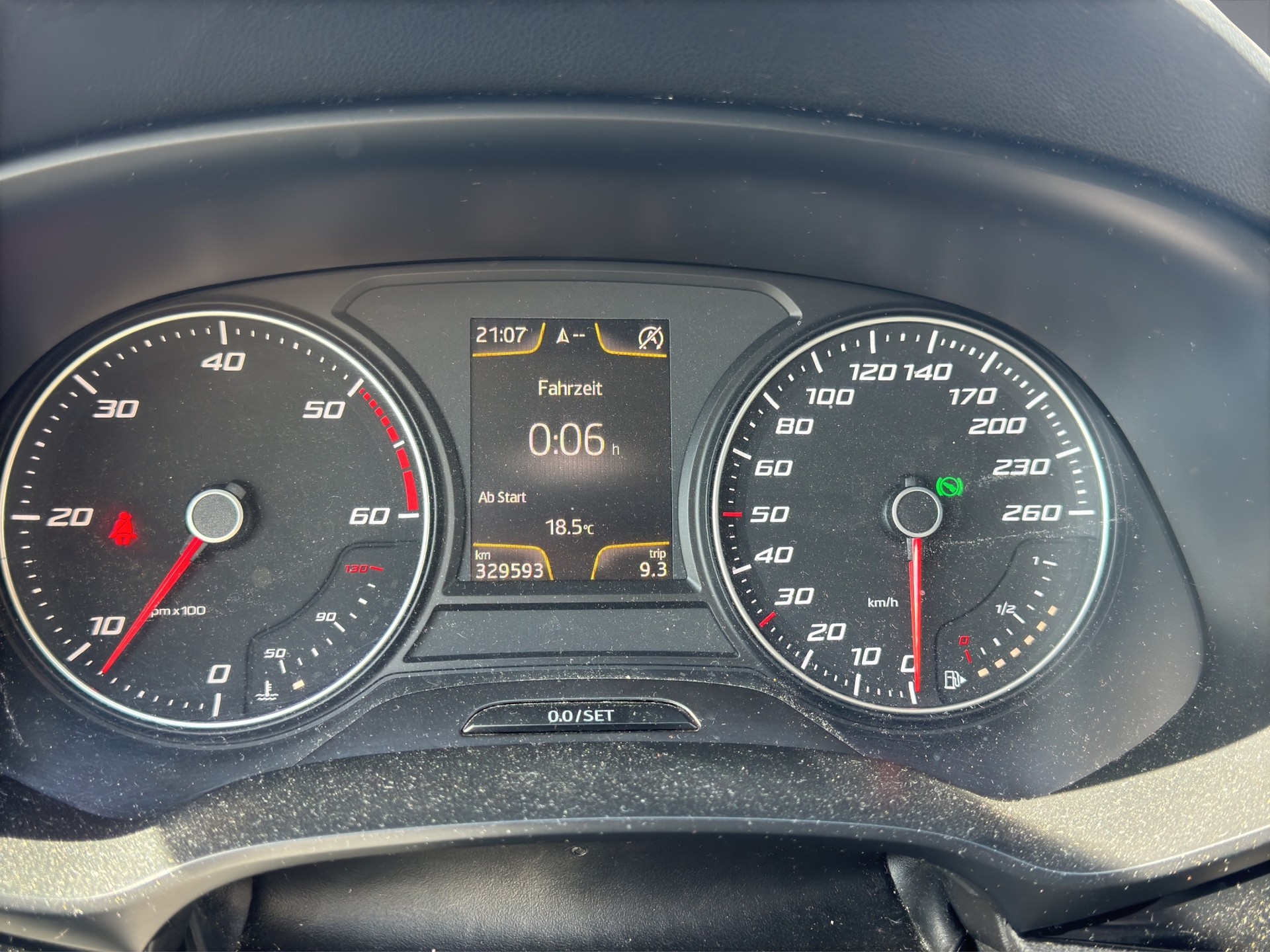 SEAT Leon ST 2.0 TDI Style DSG-image-14