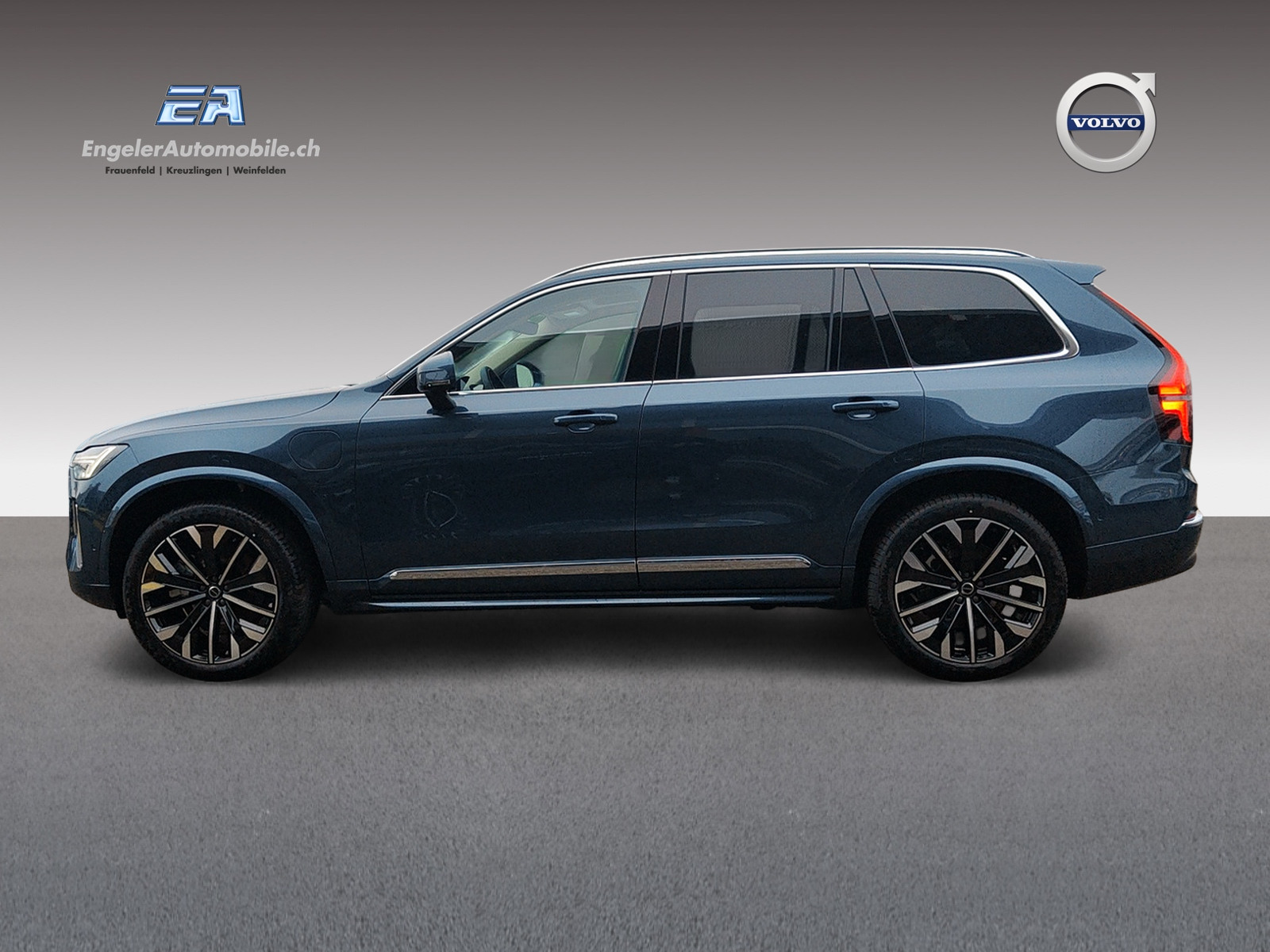 VOLVO XC90 2.0 T8 TE Ultra Bright eAWD-showroom-element-2